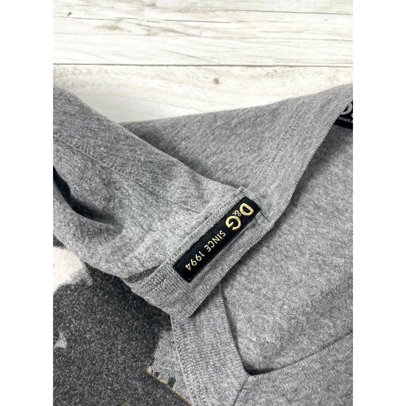 Dolce & Gabbana Dolce&Gabbana V-Neck Manhattan T Shirt Men L Gray Logo Cotton Short Sleeve 90s Designer Shirt Mens Size US L / EU 52-54 / 3 - 7 Thumbnail