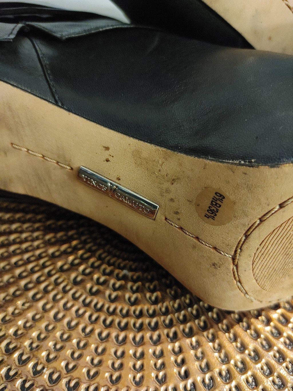 Vince Camuto Vince Camuto Leather Ankle Booties Size 6.5B Size US 6 / IT 36 - 7 Thumbnail