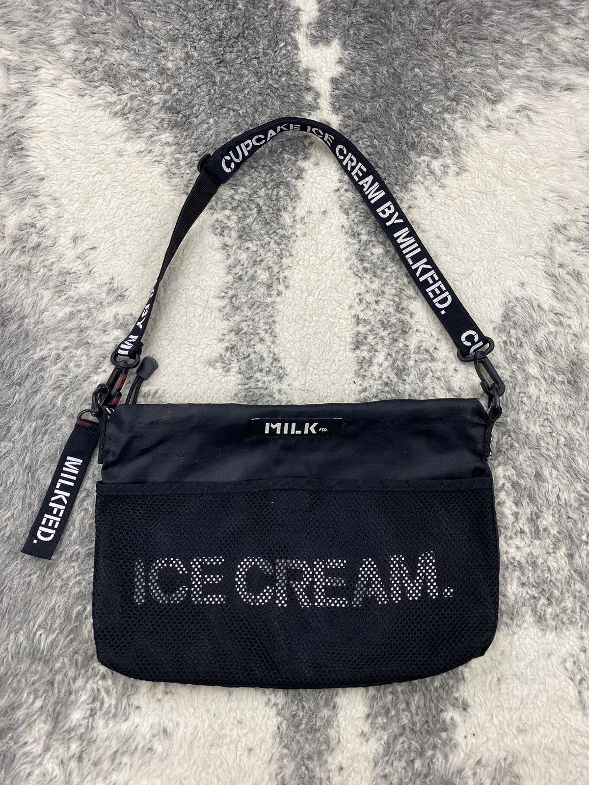 Japanese Brand × THE WORLD IS YOURS The World Is Yours Black