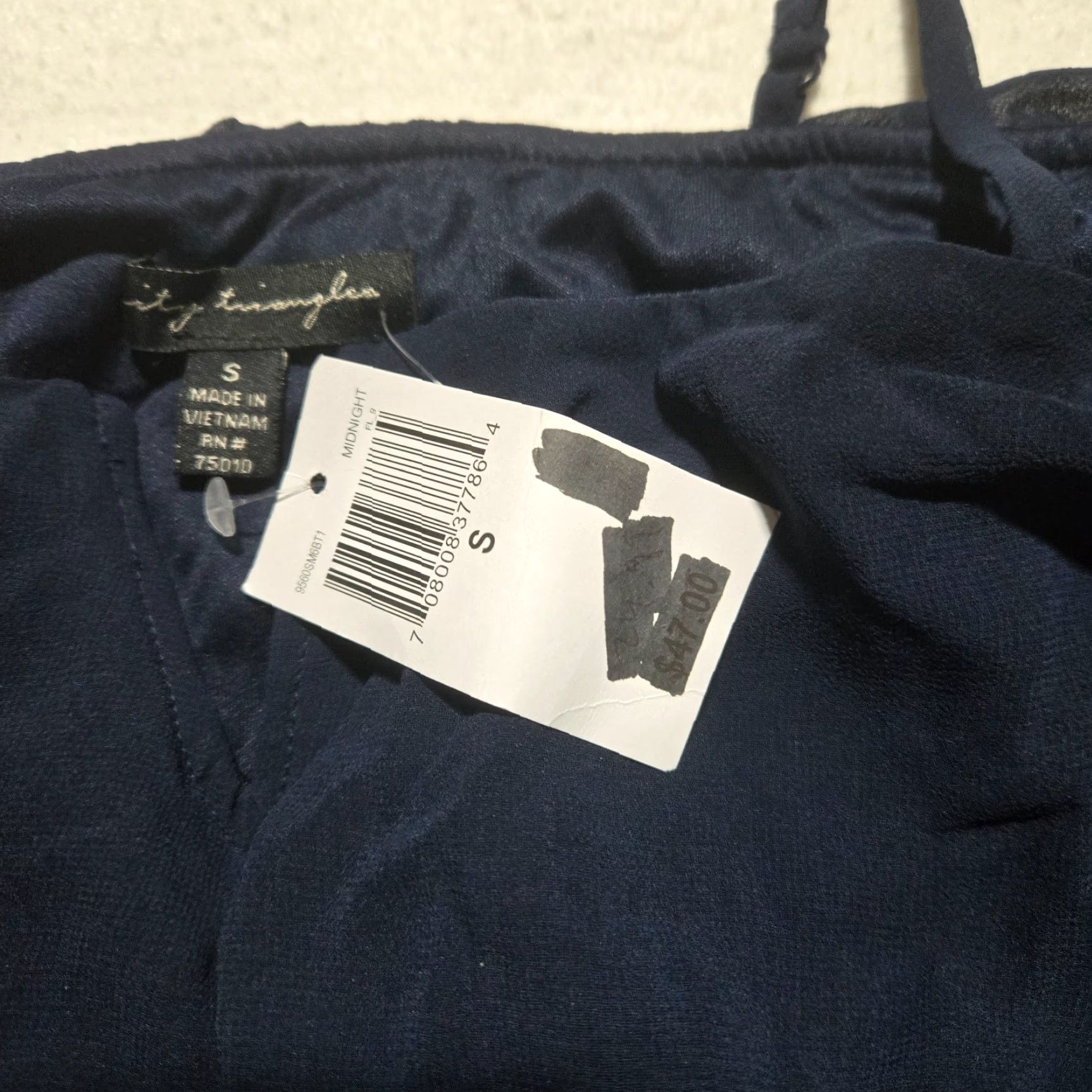 Vintage Nike Shirt Women S Spaghetti Strap Short Sleeve Blouse City Triangles Navy Blue All Seasons Solid Pattern Summer Spring Regular Fit tại US Size S / US 4 / IT 40 - 3 Thumbnail