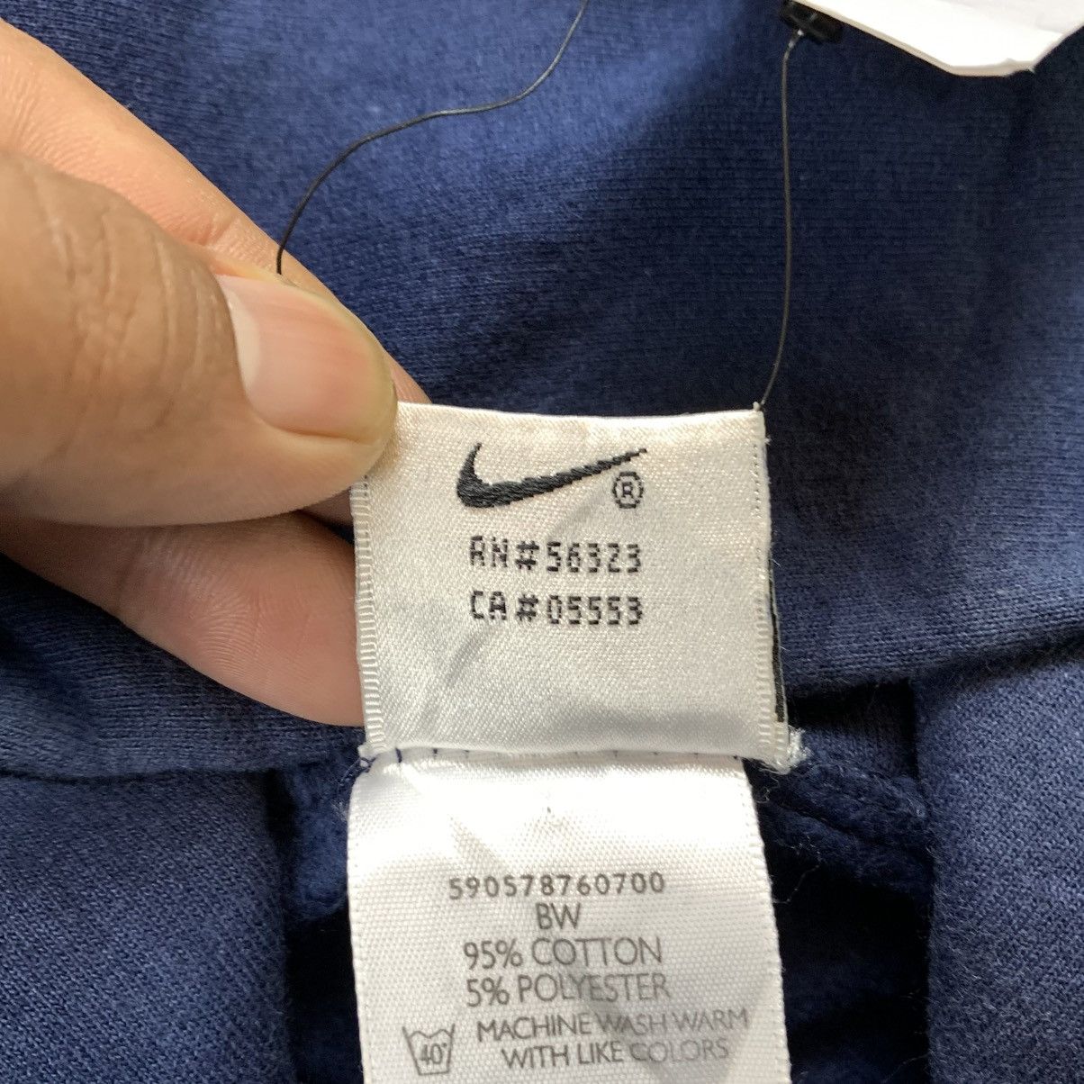 Nike NIKE Y2K Mini Swoosh Logo Vintage Sweater Hoodies Size US M / EU 48-50 / 2 - 10 Thumbnail