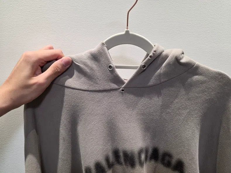 Balenciaga Balenciaga Gray Hole Hoodie Size US XS / EU 42 / 0 - 4 Thumbnail