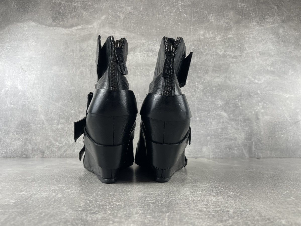 Other EL Avant Garde Leather Gothic Buckle Black Wedge Ankle Boots Size US 9 / IT 39 - 6 Thumbnail