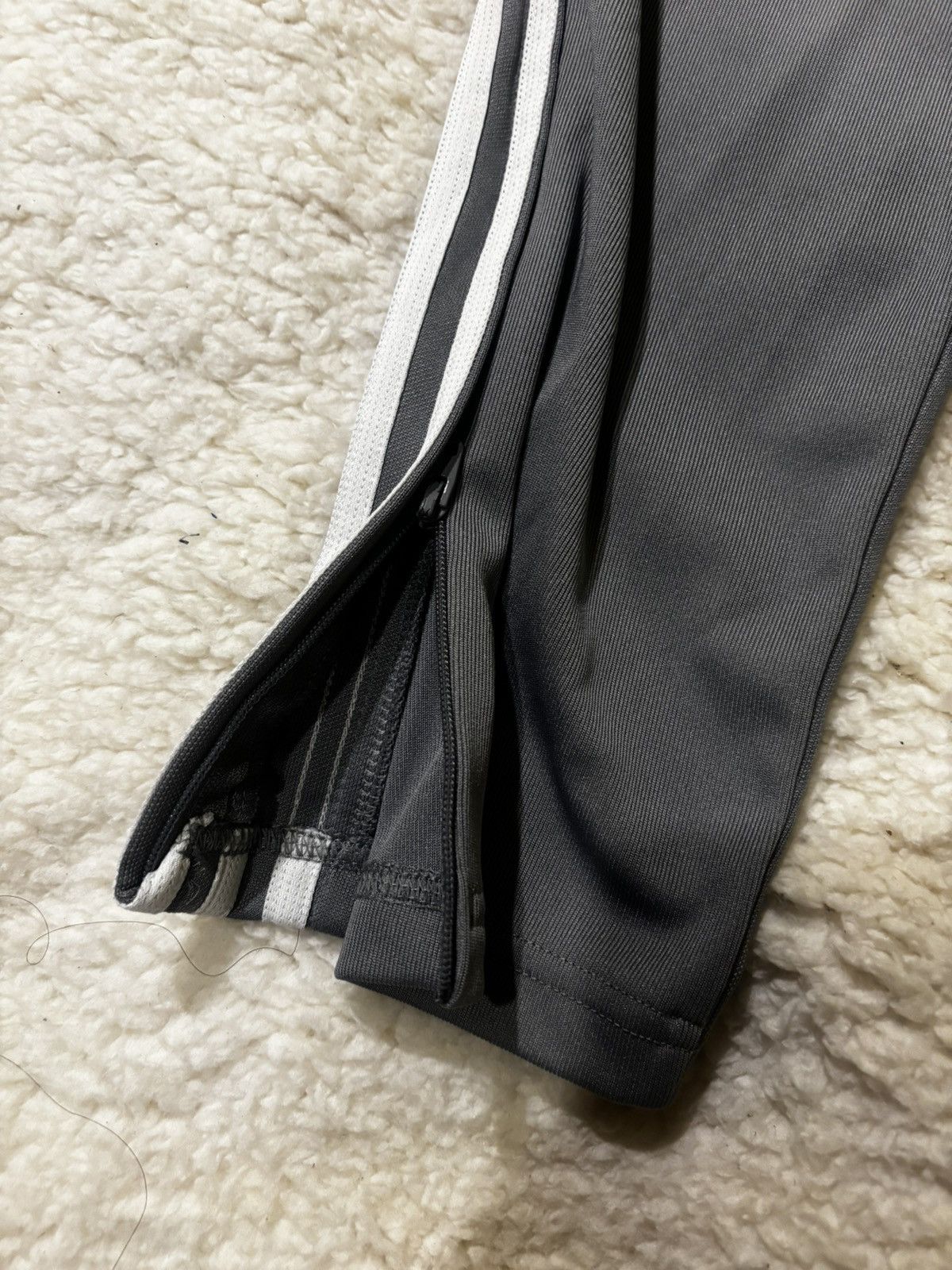 Adidas Adidas gray sweetpants1612 Size US 29 - 7 Thumbnail