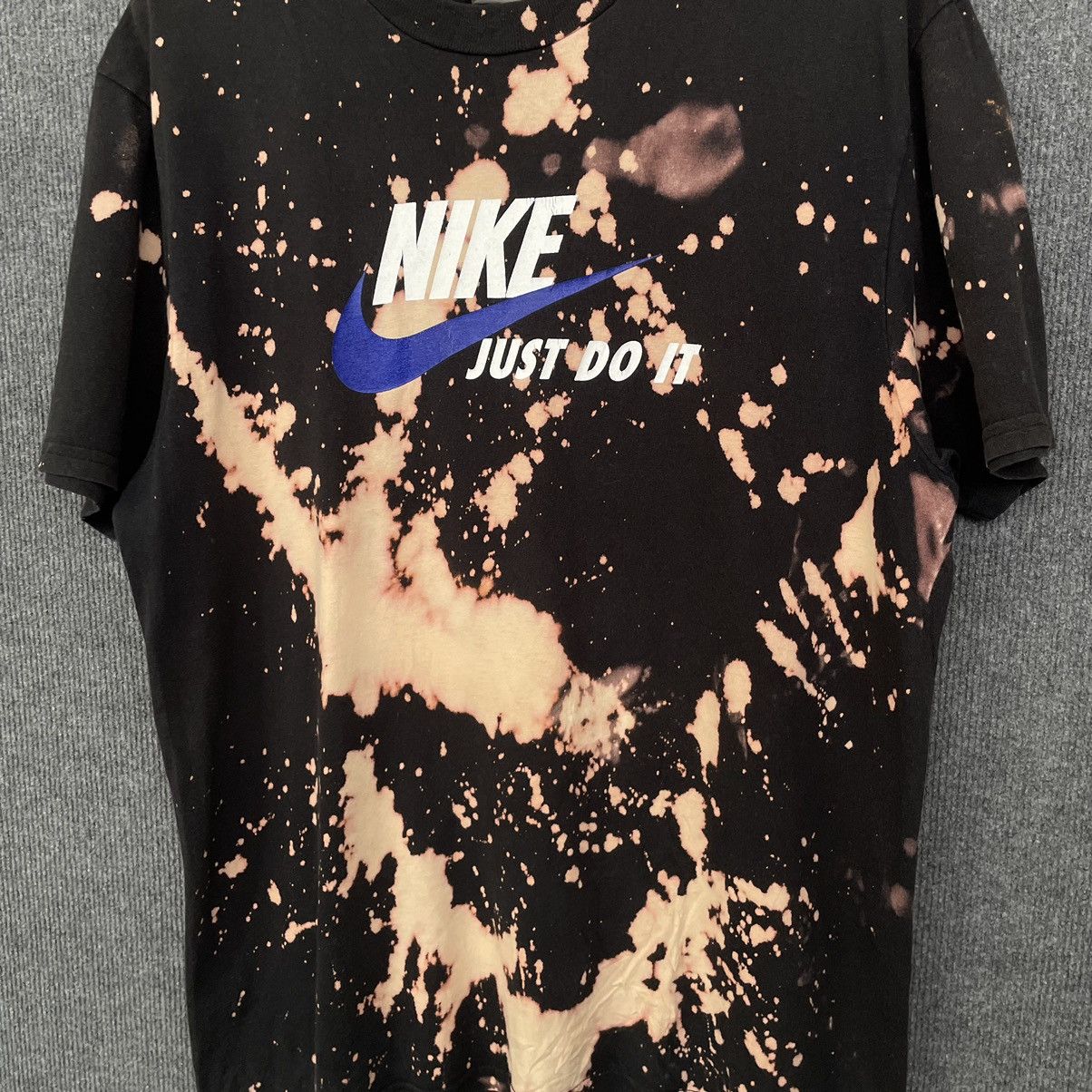 Nike × Vintage Vintage 2000s Nike Just Do It Acidwash T Shirt Size US L / EU 52-54 / 3 - 2 Thumbnail