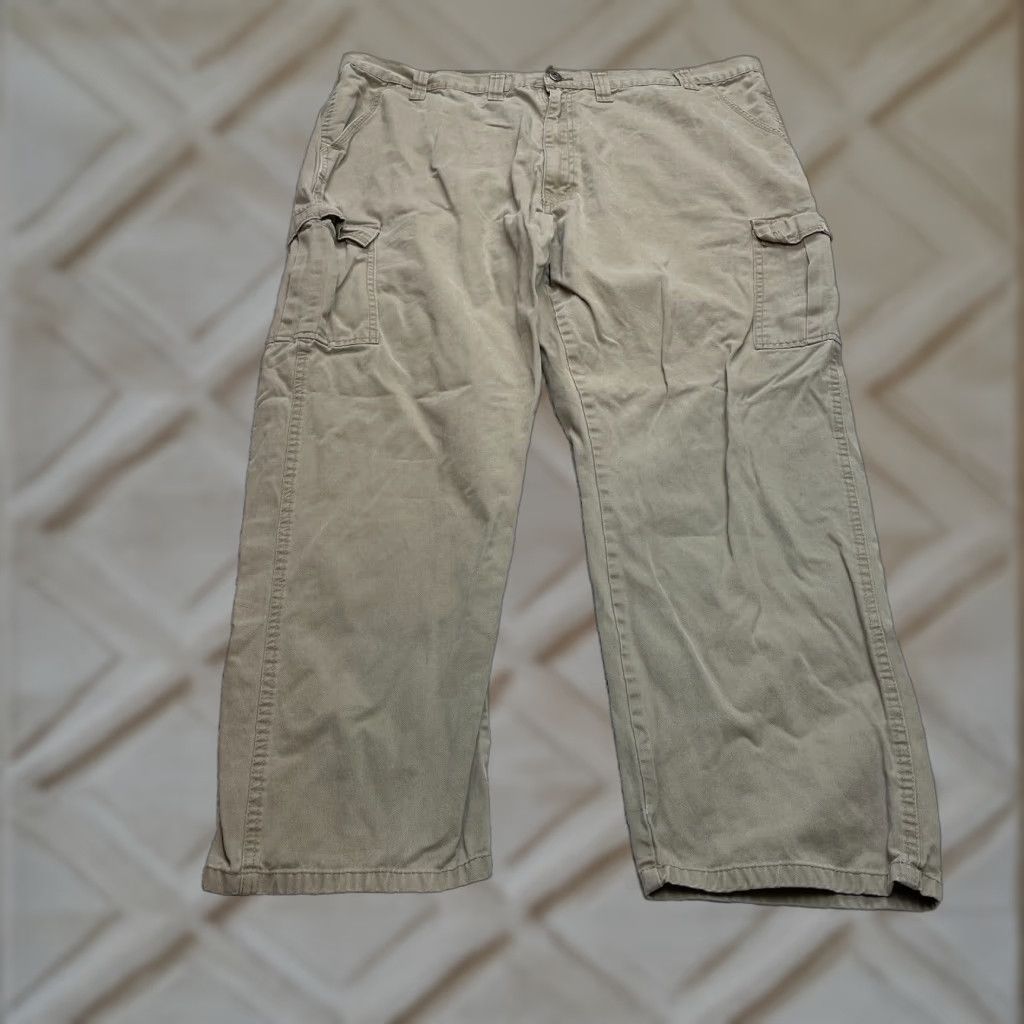 Wrangler Wrangler Cargo Pants Mens 44x30 Brown Biege Kahki High Rise Slacks Cotton Solid Size US 44 / EU 60 - 1 Thumbnail