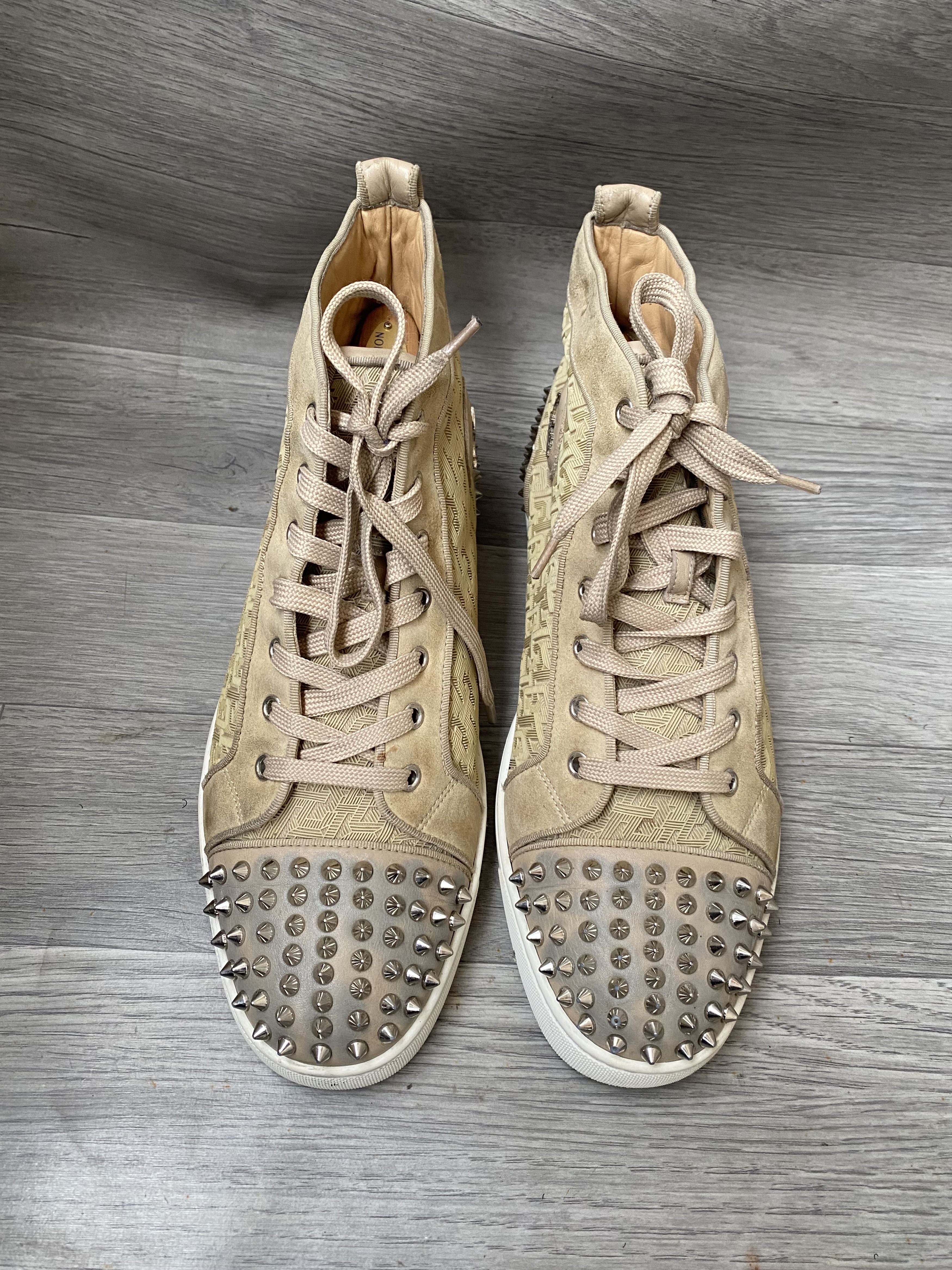 Christian Louboutin Christian loubotin beige hi-top sneakers Size US 11 / EU 44 - 4 Thumbnail