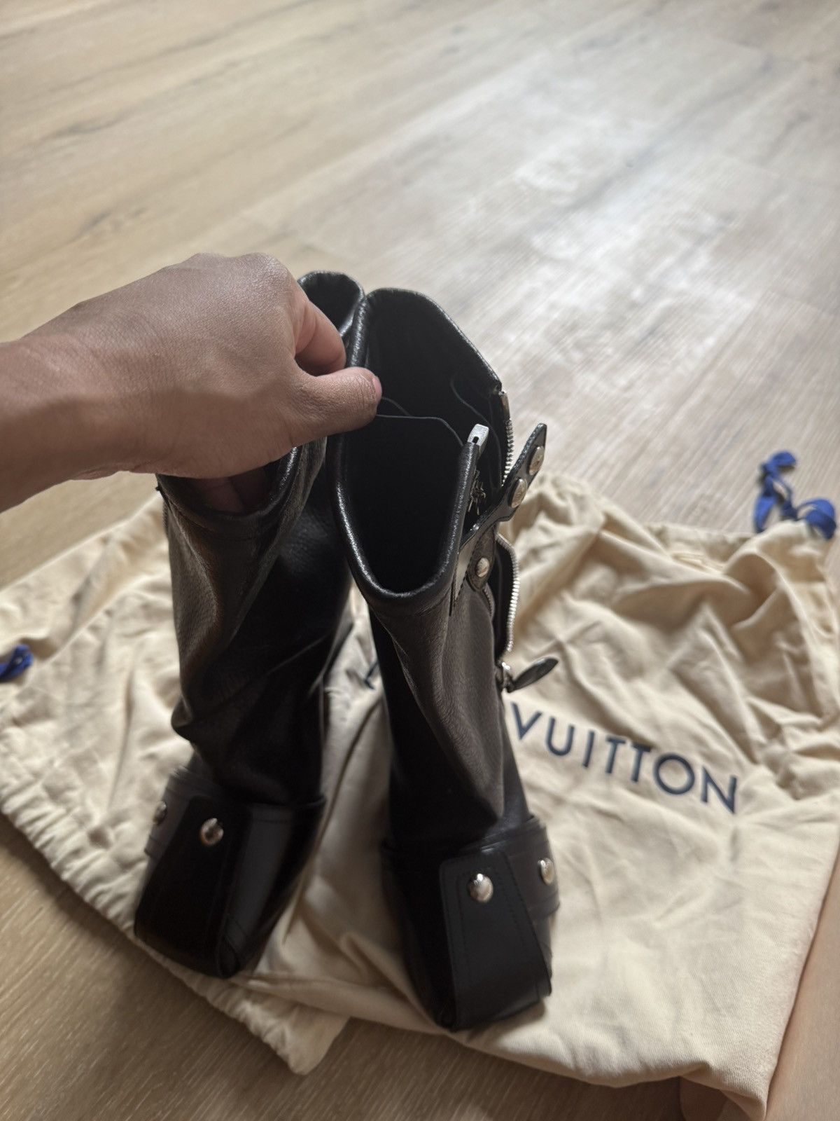 Louis Vuitton Louis Vuitton buckle boot Size US 7 / IT 37 - 5 Thumbnail