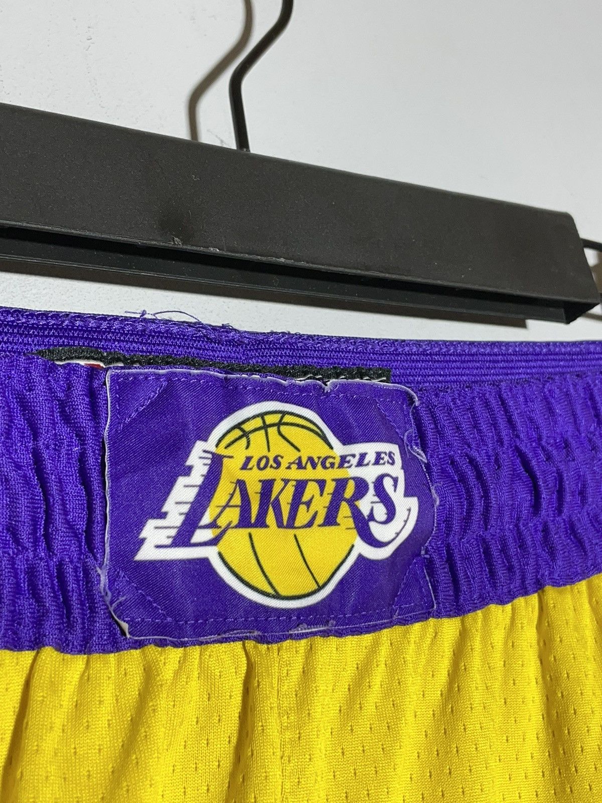 NBA L.A Lakers Nike Y2k Streetwear NBA Basketball Shorts Size US 38 / EU 54 - 4 Thumbnail