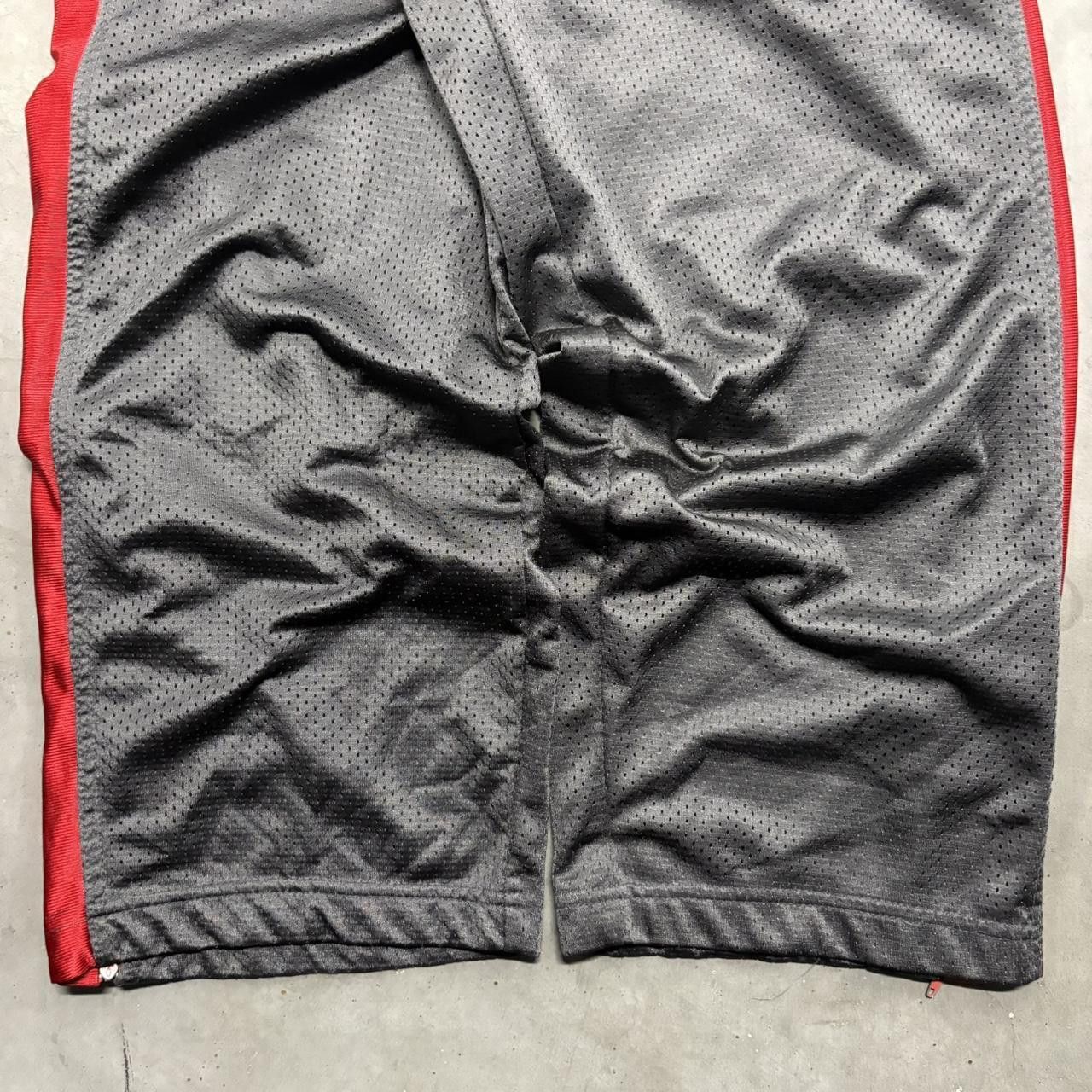 Vintage CRAZY Vintage Y2K/2000s Baggy Striped North Carolina State University Grey and red Mesh Sweatpants! Size US 32 / EU 48 - 4 Thumbnail