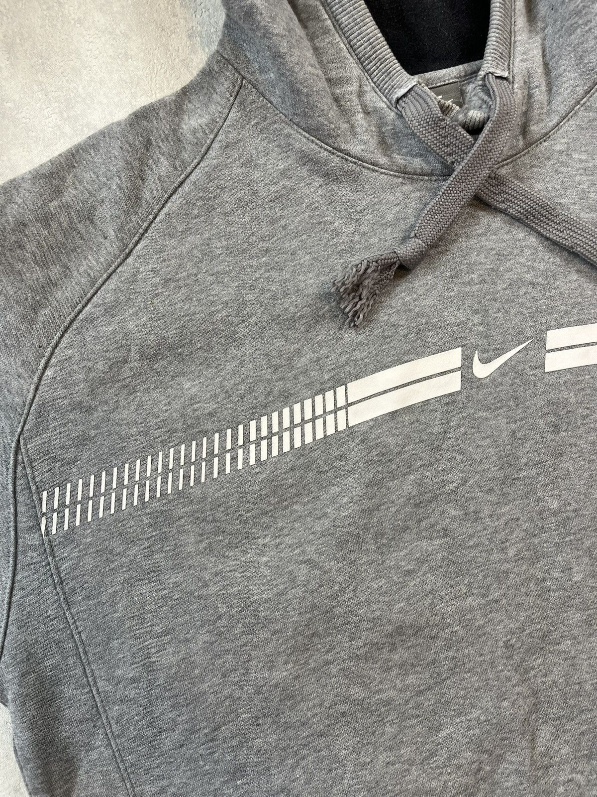 Nike × Vintage 00s Nike Central Swoosh Vintage Y2K Oversized Retro Hoodie Size US M / EU 48-50 / 2 - 2 Thumbnail