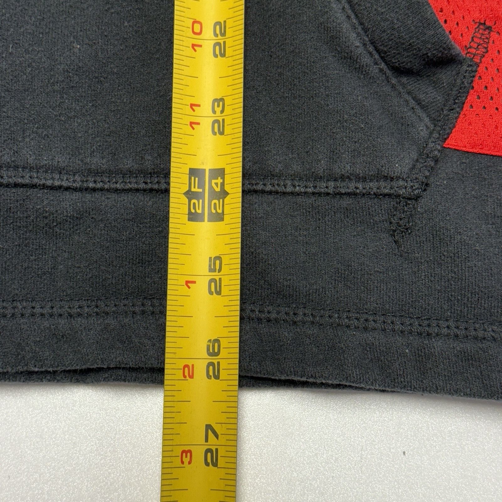 NHL Chicago Blackhawks CCM Hoodie Sweatshirt Mens Black Size US M / EU 48-50 / 2 - 7 Thumbnail