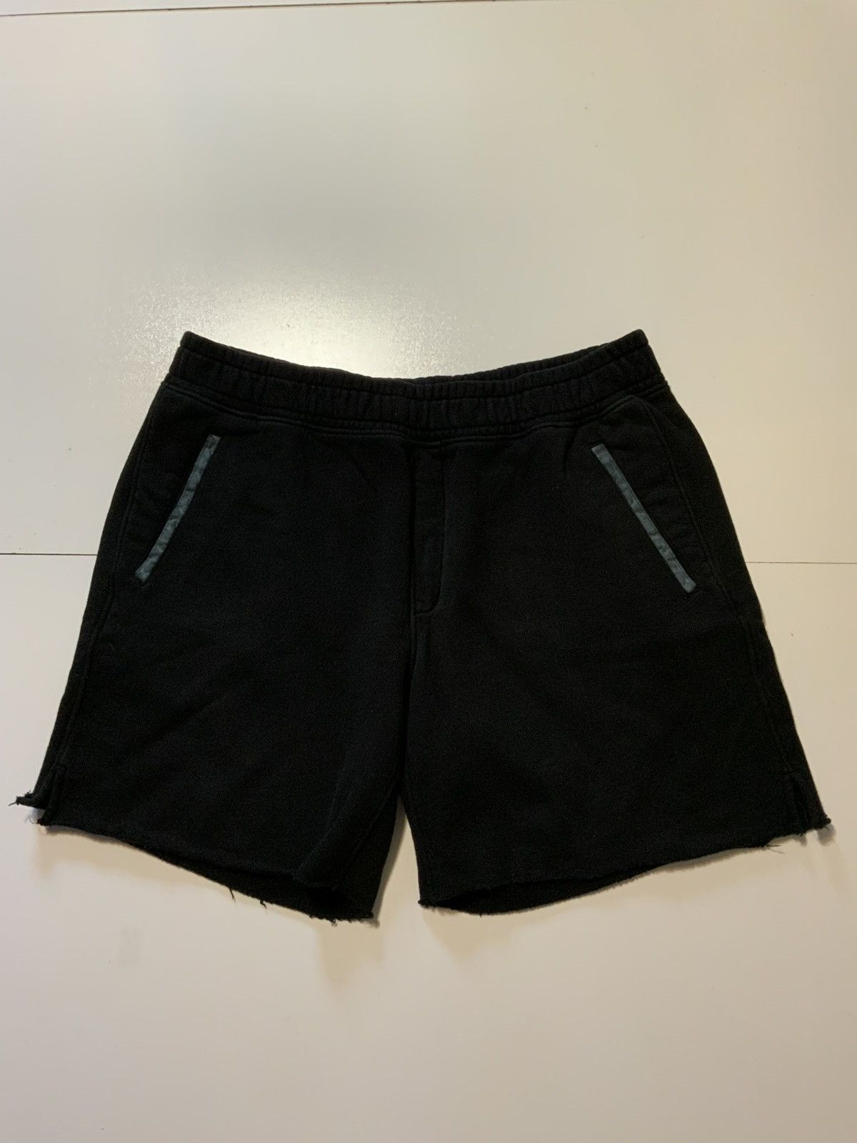 COTTONCITIZEN Cotton Citizen French Terry Fleece Heavyweight Sweat Shorts Size US 40 / EU 56 - 1 Thumbnail