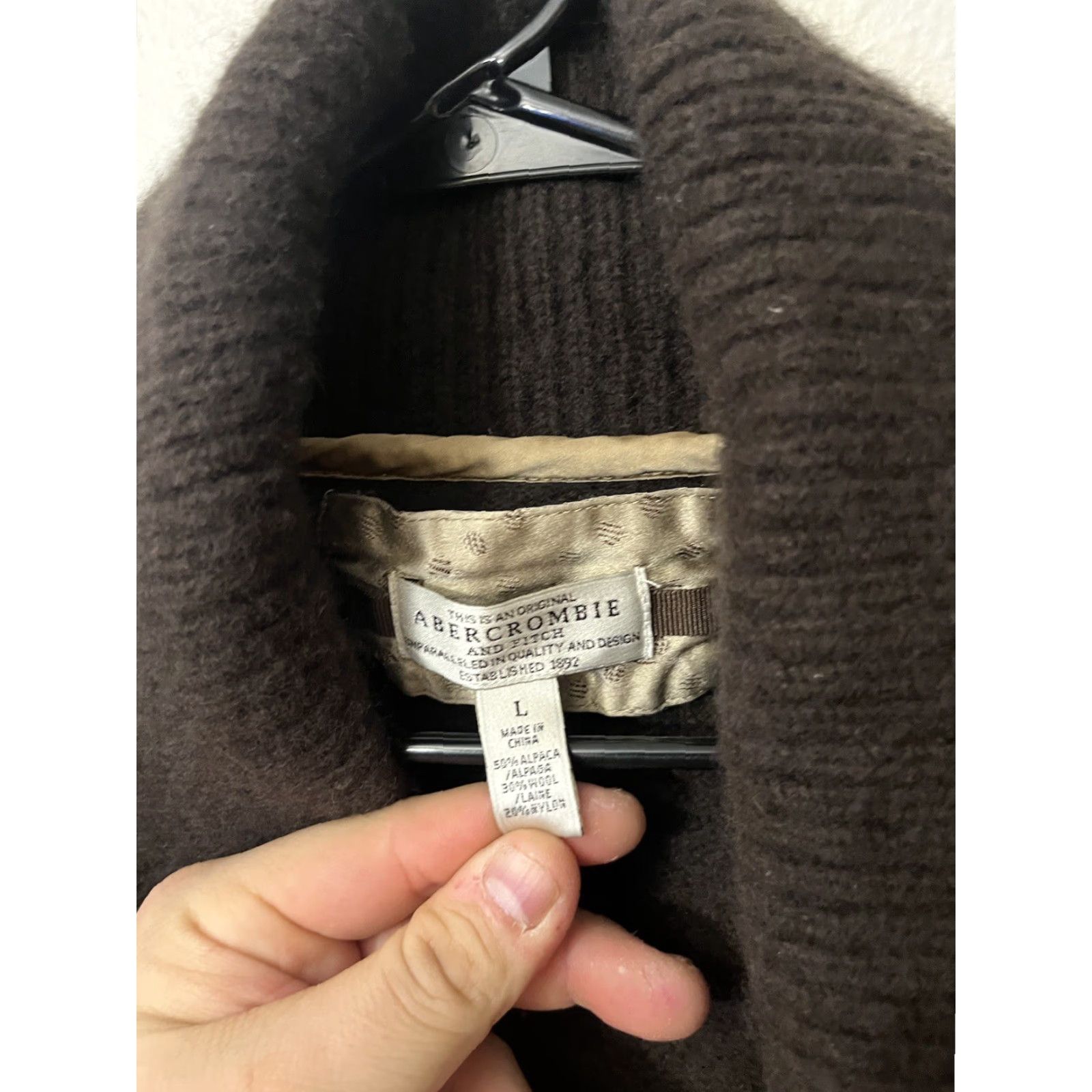 Abercrombie & Fitch VINTAGE Abercrombie & Fitch Women's Sweater Cardigan Open Alpaca Wool Large Brown Size L / US 10 / IT 46 - 2 Thumbnail