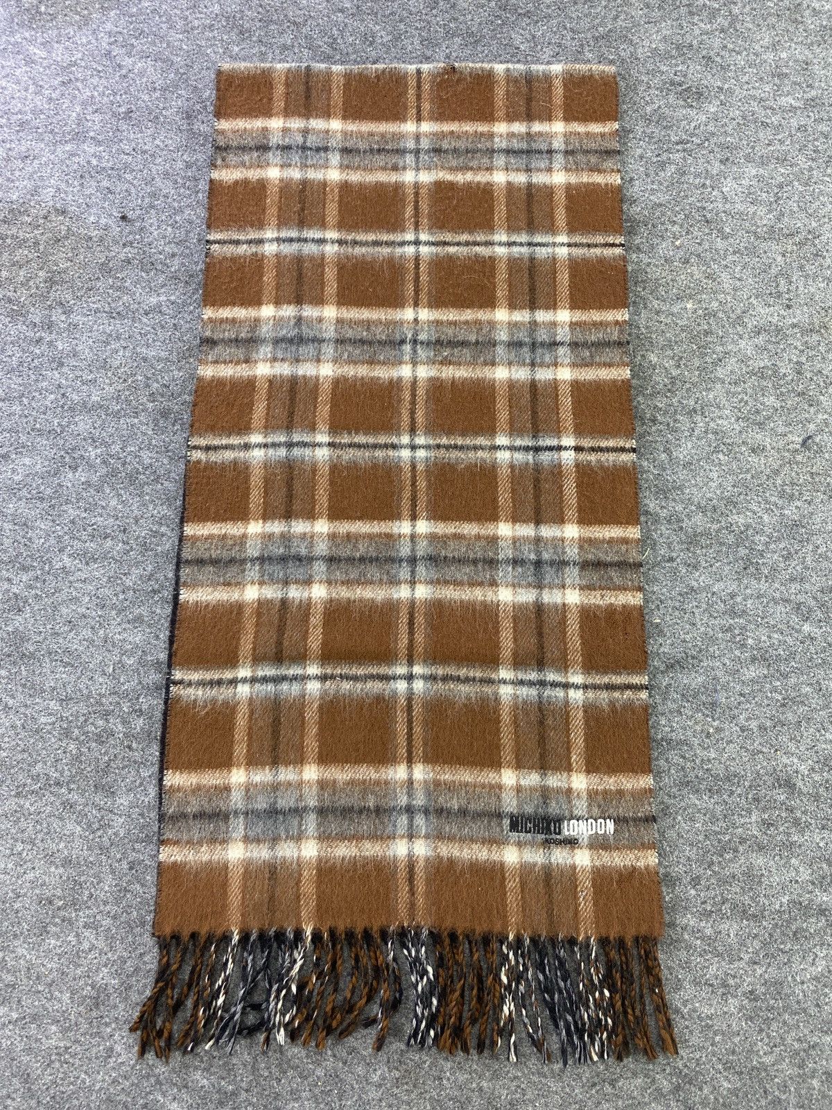 Michiko Koshino London Michiko Koshino London Scarf / Muffler / Neckwear -T559 Size ONE SIZE - 3 Thumbnail