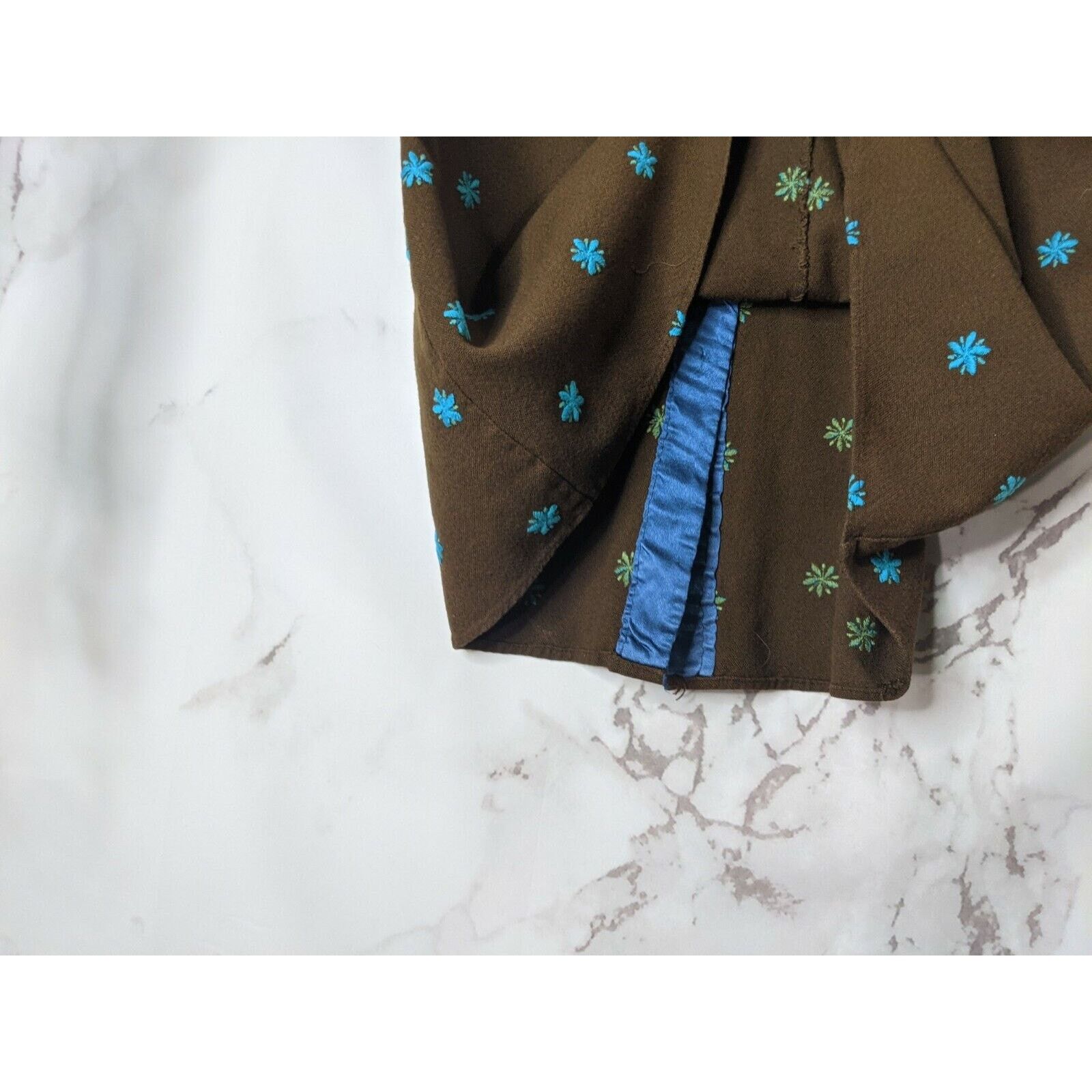 Vintage Vintage Skirt Women XS 26 2 Brown Midi Embroidered Prairie Size 26" / US 2 / IT 38 - 5 Thumbnail
