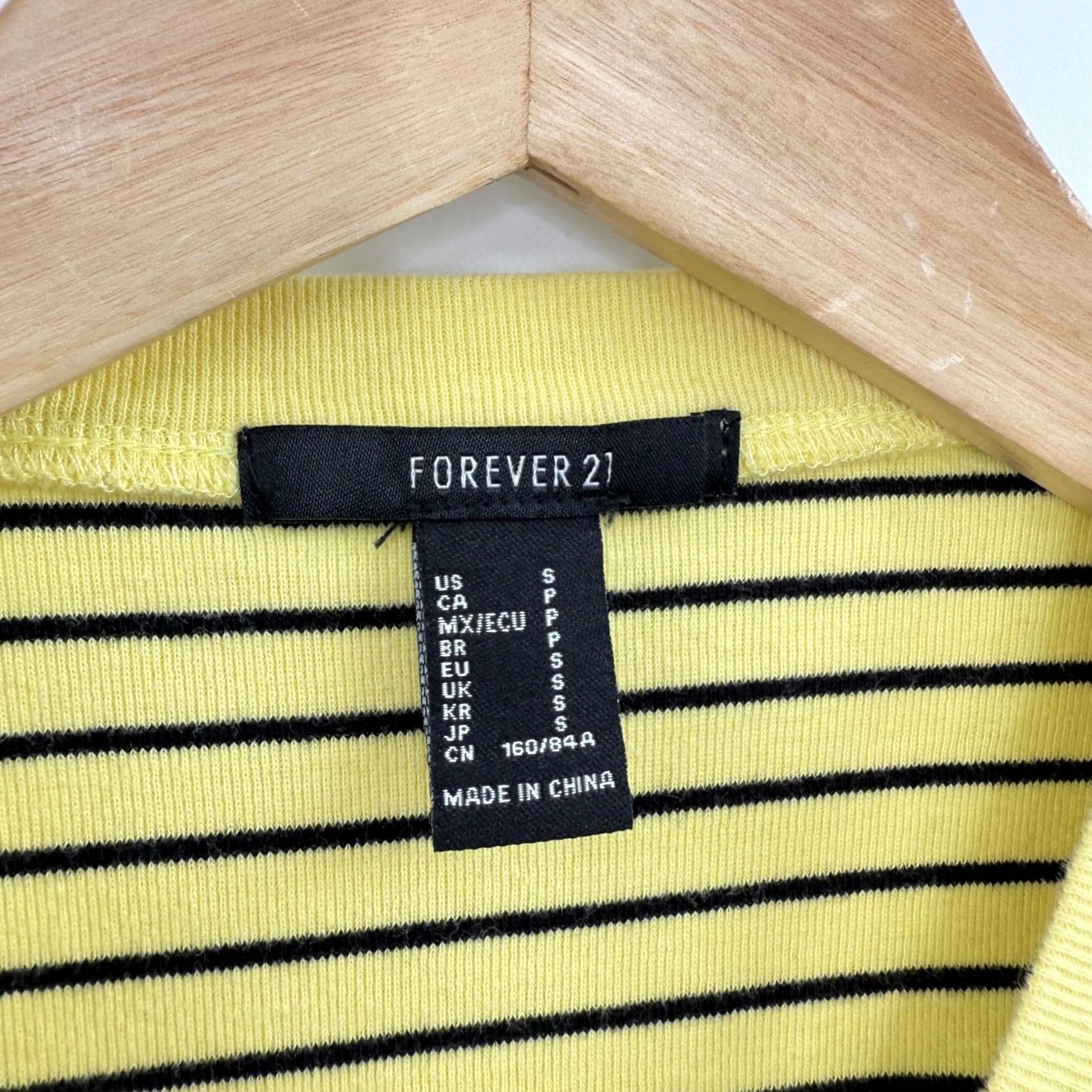 Forever 21 FOREVER 21 Yellow Striped Bee Embroidered Lettuce Edge Crop Top S Women Size S / US 4 / IT 40 - 3 Thumbnail