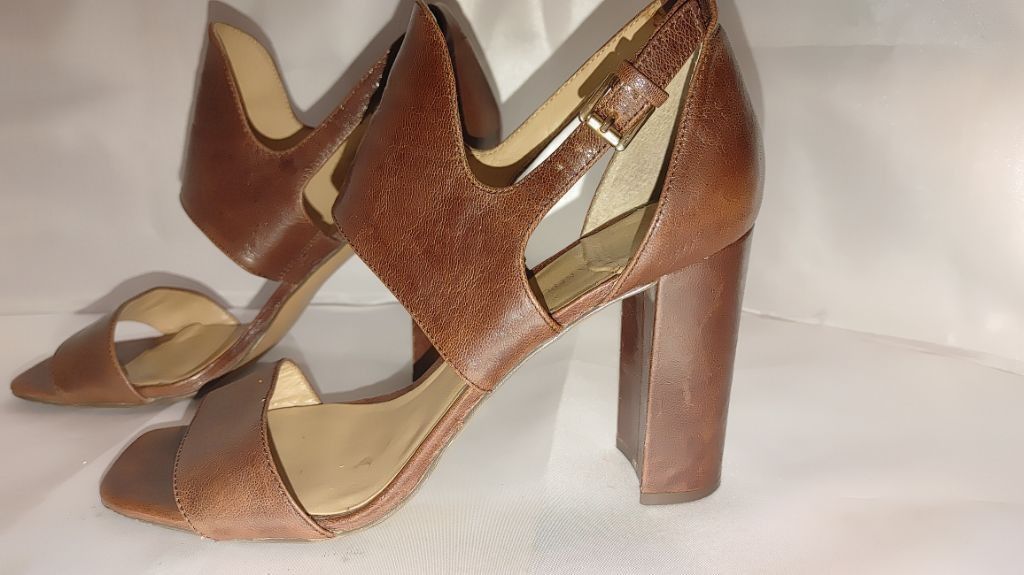 Banana Republic Banana Republic Blyss Leather Block Heel Sandals Size 9M Size US 9 / IT 39 - 3 Thumbnail
