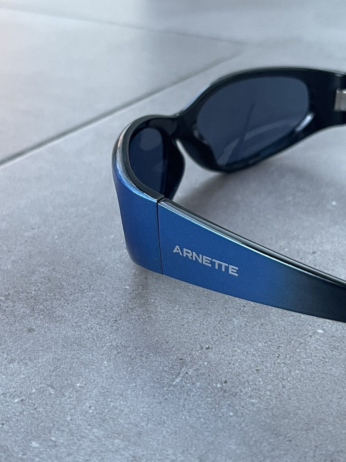 Arnette Arnette Catfish 4302-2818/80 Ombre Black Blue Sunglasses Size ONE SIZE - 12 Thumbnail