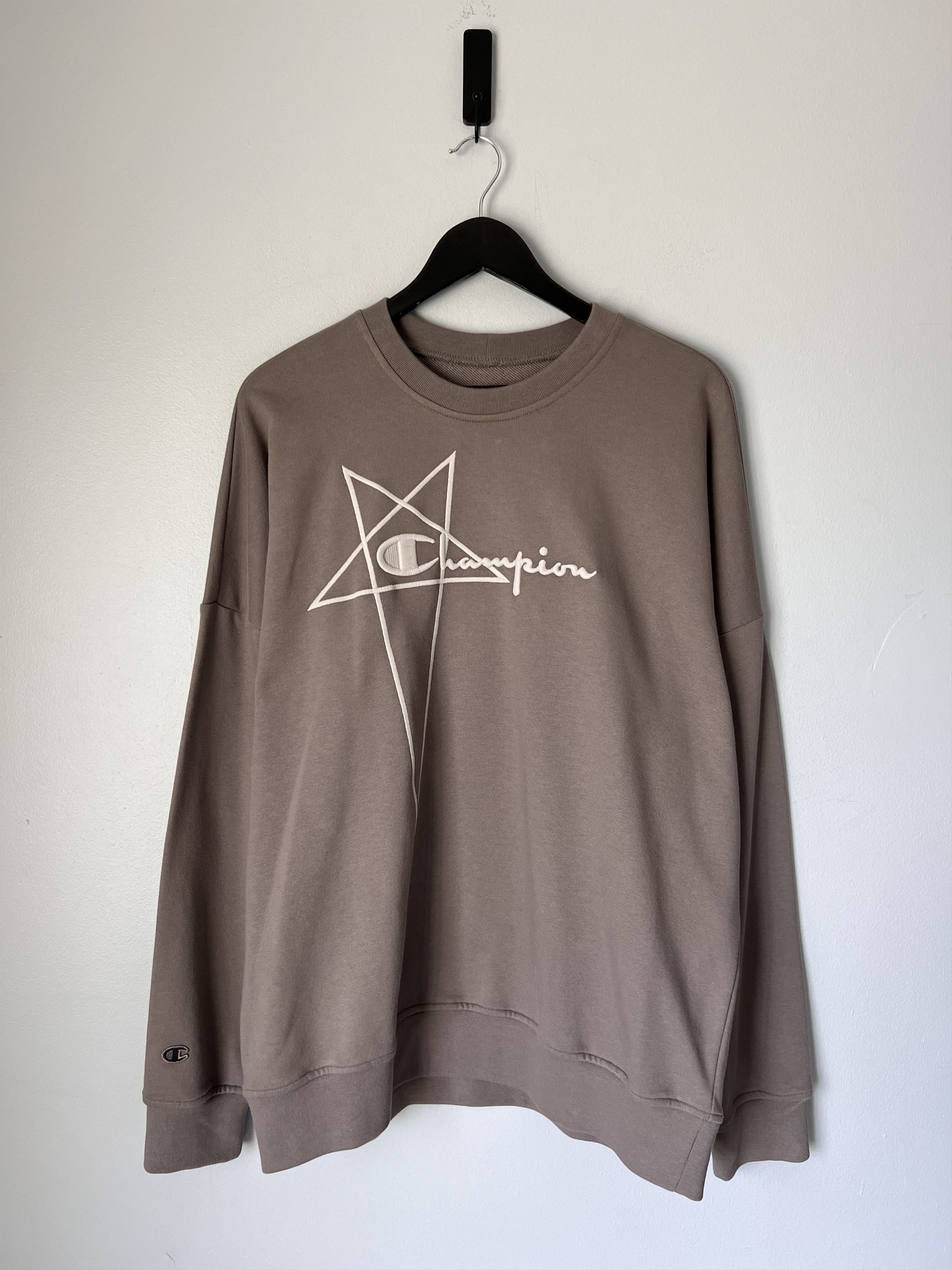Champion × Rick Owens Rick Owens Champion Pullover Sweatshirt in Dust Size US XL / EU 56 / 4 - 1 Thumbnail