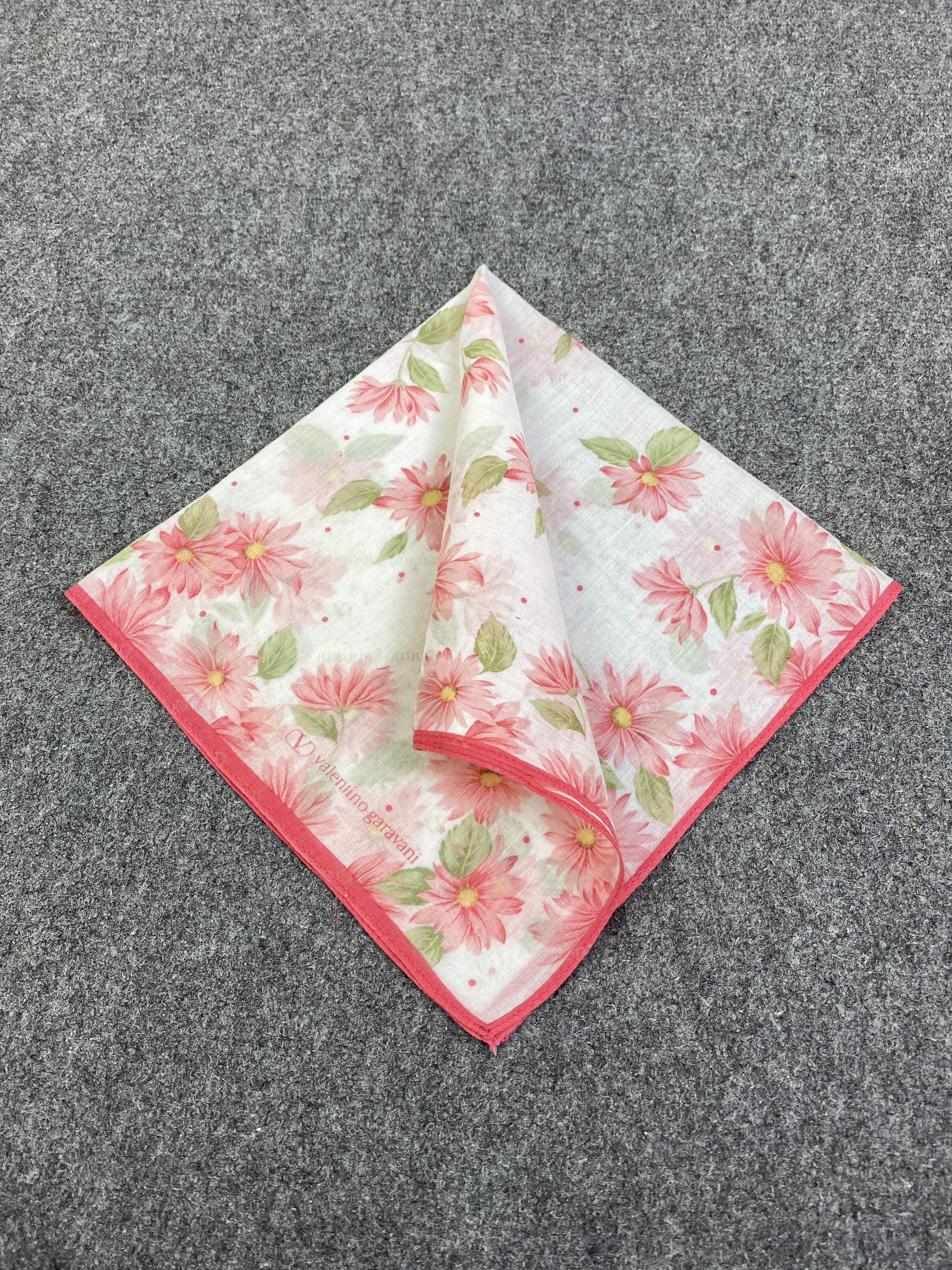 Valentino Valentino Garavani Handkechief / Neckerchief HKC1080 Size ONE SIZE - 3 Thumbnail