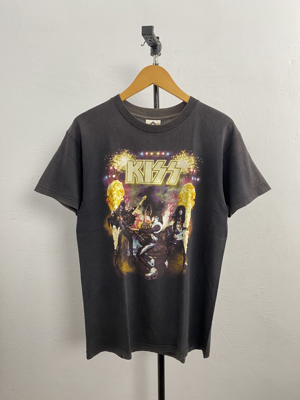 Vintage Vintage KISS rockin in the usa t-shirt Size US M / EU 48-50 / 2 - 1 Thumbnail