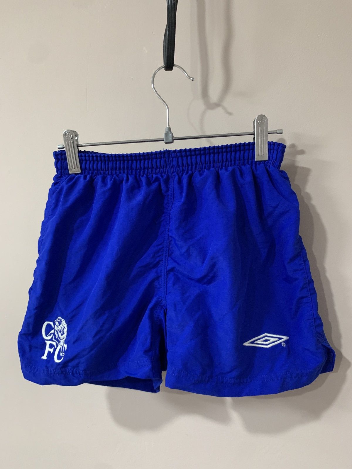 Chelsea Soccer × Umbro × Vintage Chelsea London Vintage Football Shorts Umbro Soccer Retro Size US 26 / EU 42 - 1 Thumbnail