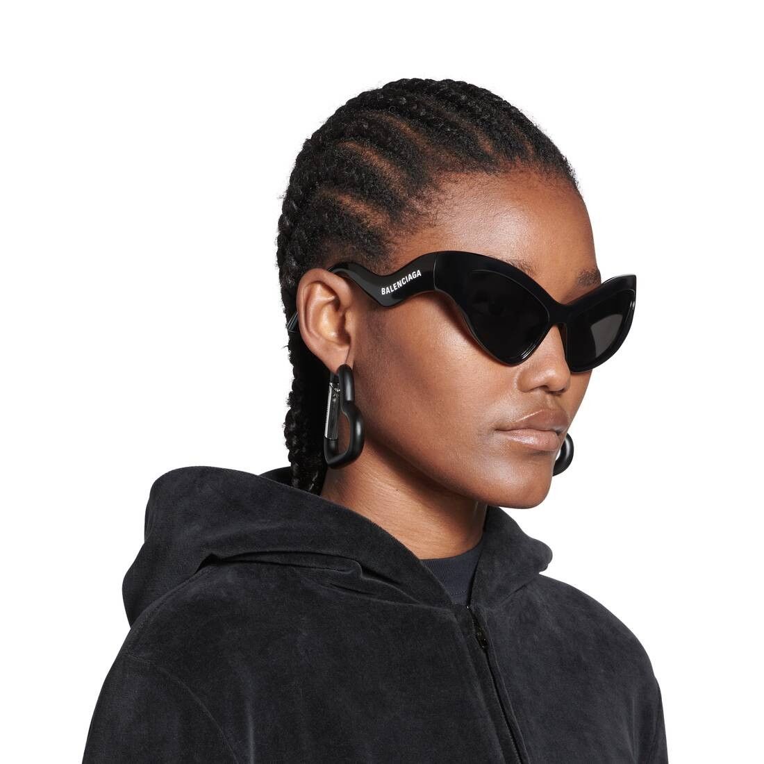 Balenciaga o1bcso1str0325 Size: OS / Love Clip Earrings in Black/Silver Size ONE SIZE - 5 Thumbnail