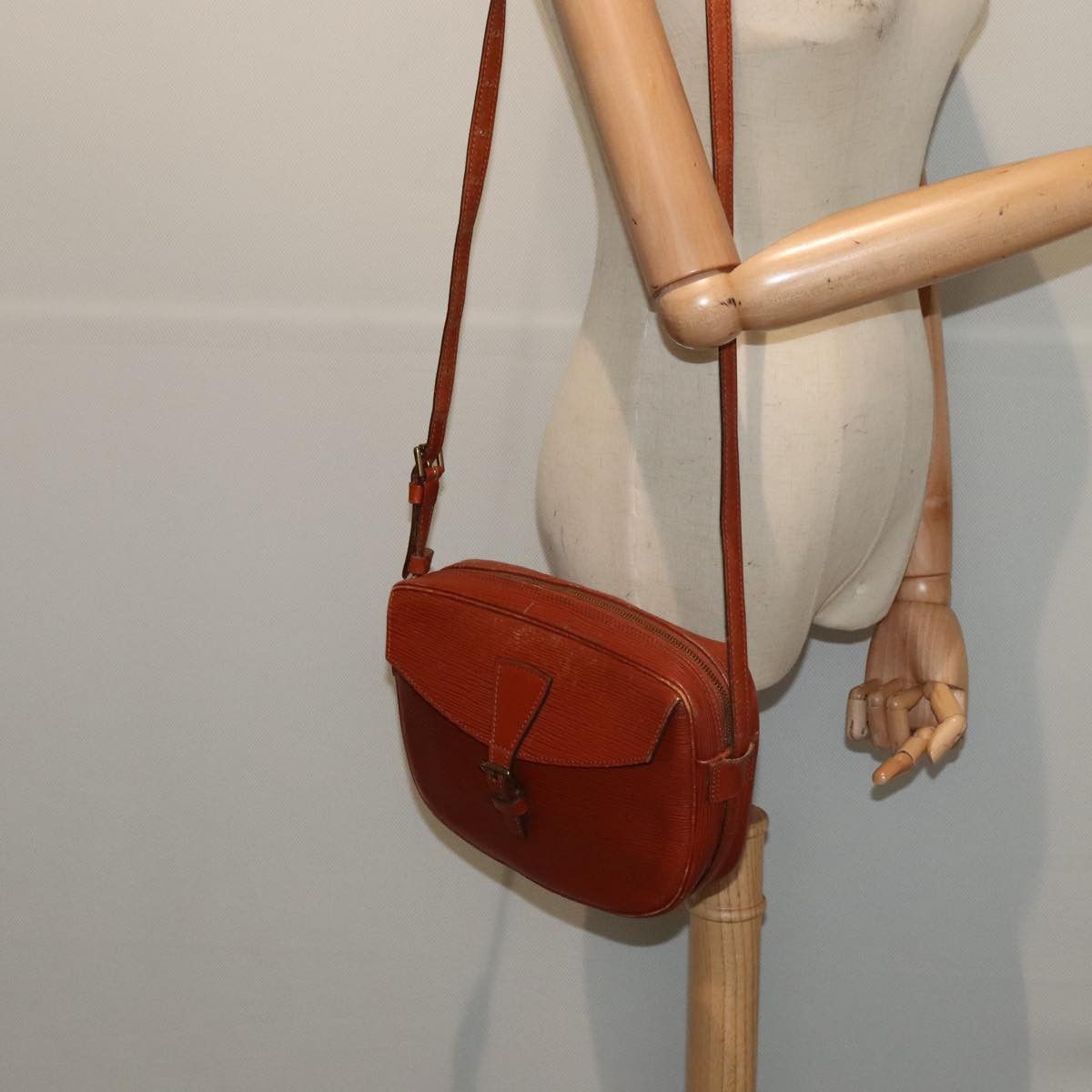 Louis Vuitton LOUIS VUITTON Epi Jeune Fillemm Shoulder Bag Brown M52153 Size ONE SIZE - 16 Thumbnail