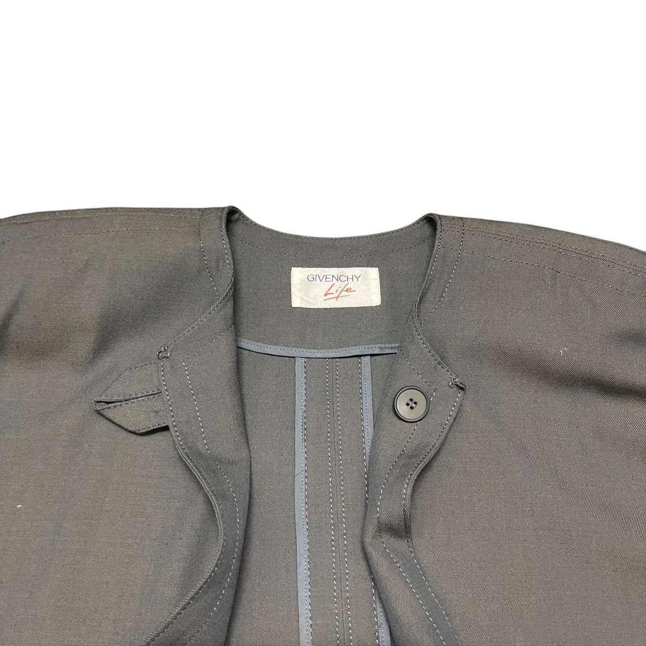 Givenchy Vintage Givenchy Life Wool Cloak Size US XL / EU 56 / 4 - 6 Thumbnail