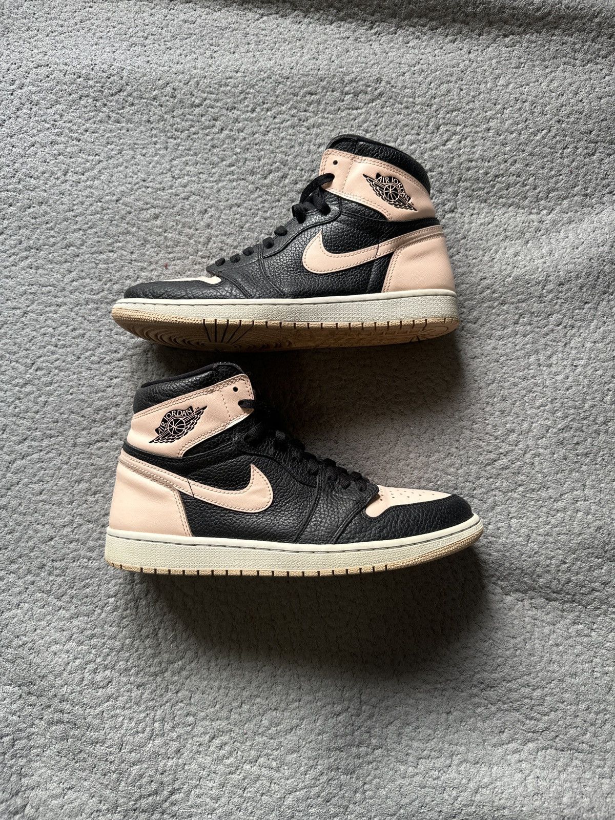 Jordan Brand Jordan 1 Crimson Tint Size US 11 / EU 44 - 1 Thumbnail