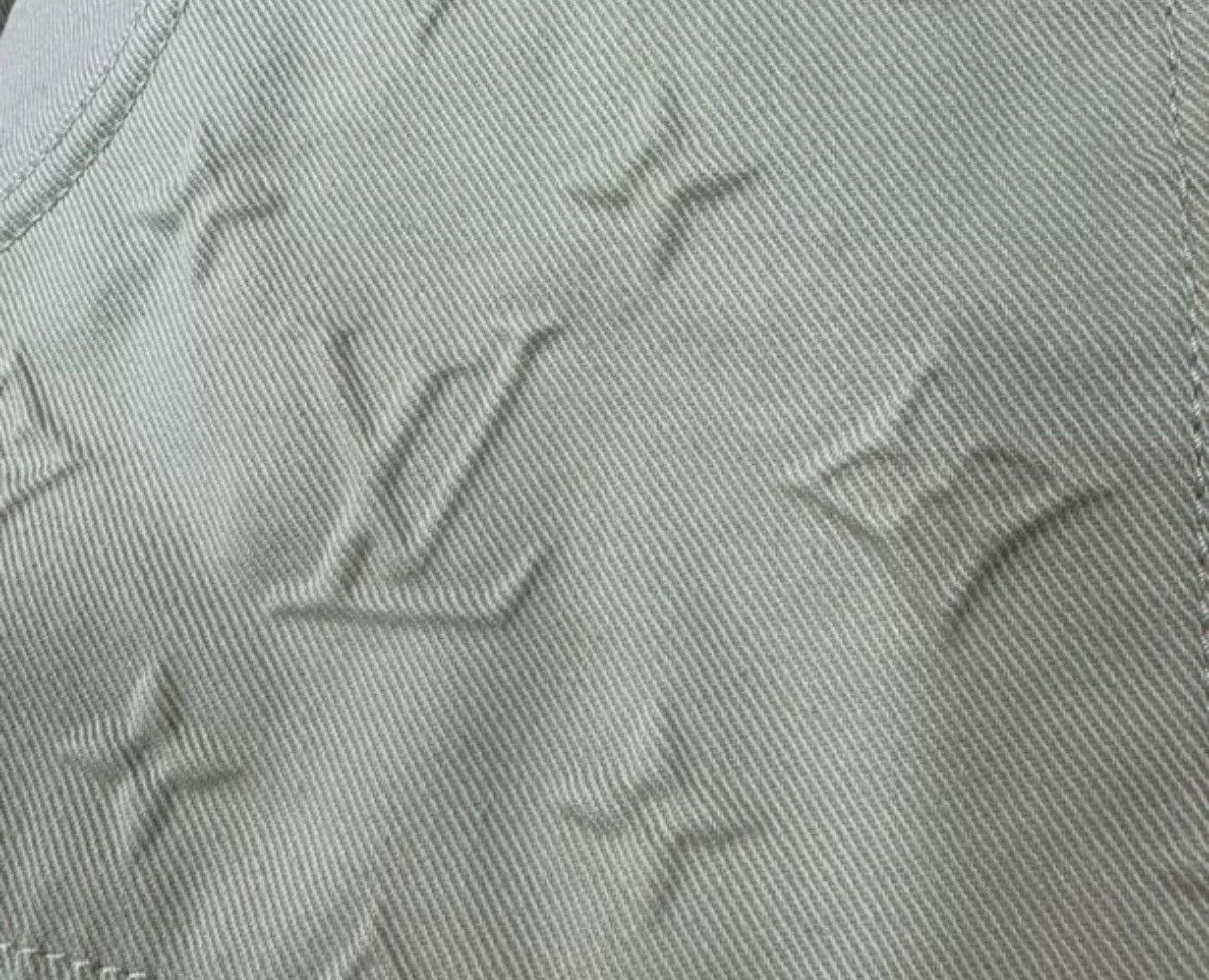 Louis Vuitton LOUIS VUITTON LV white embossed logo logging jacket Size US M / EU 48-50 / 2 - 3 Thumbnail