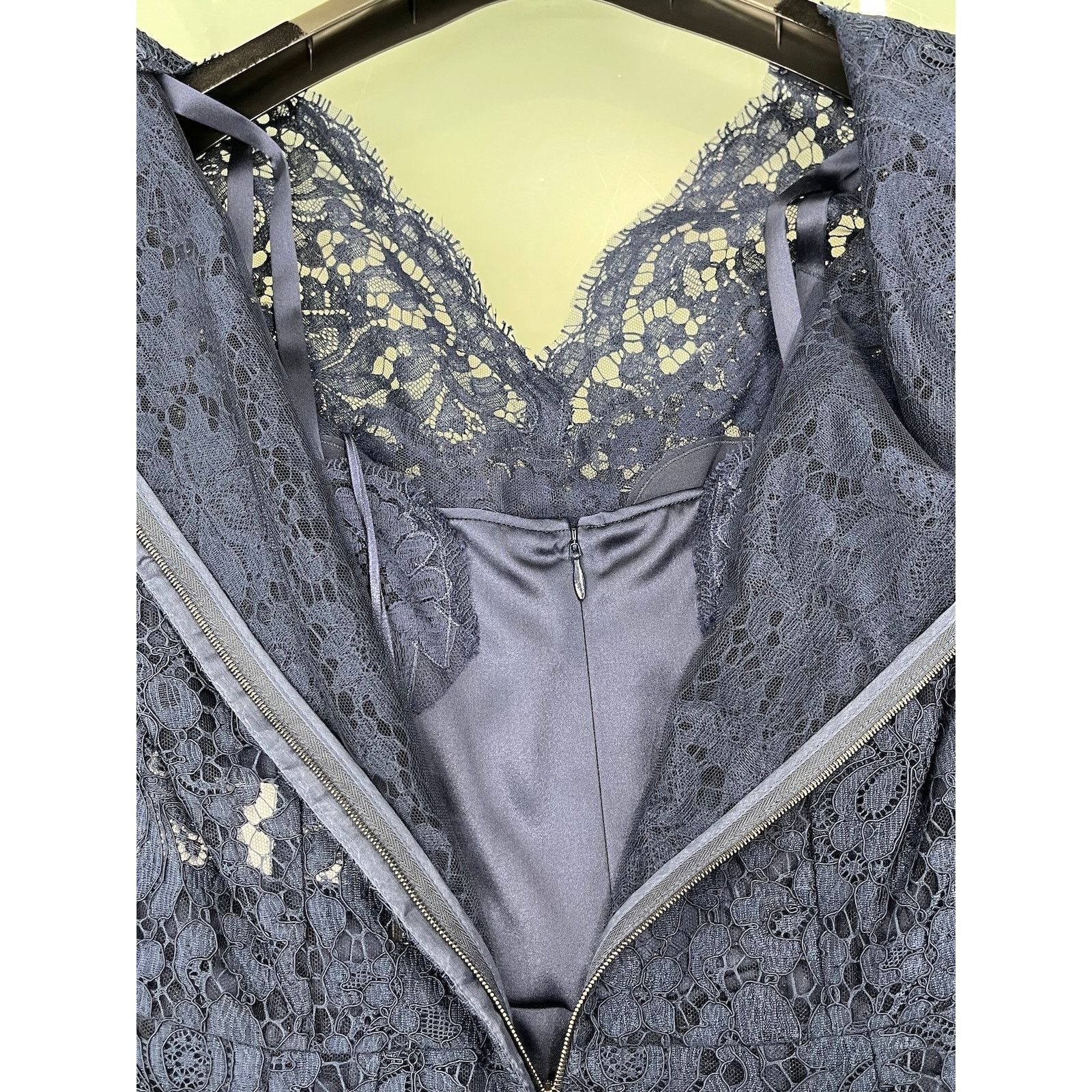 Dolce & Gabbana Dolce & Gabbana Navy Corded Lace Short Sleeve Mini Dress 46 Size L / US 10 / IT 46 - 9 Thumbnail