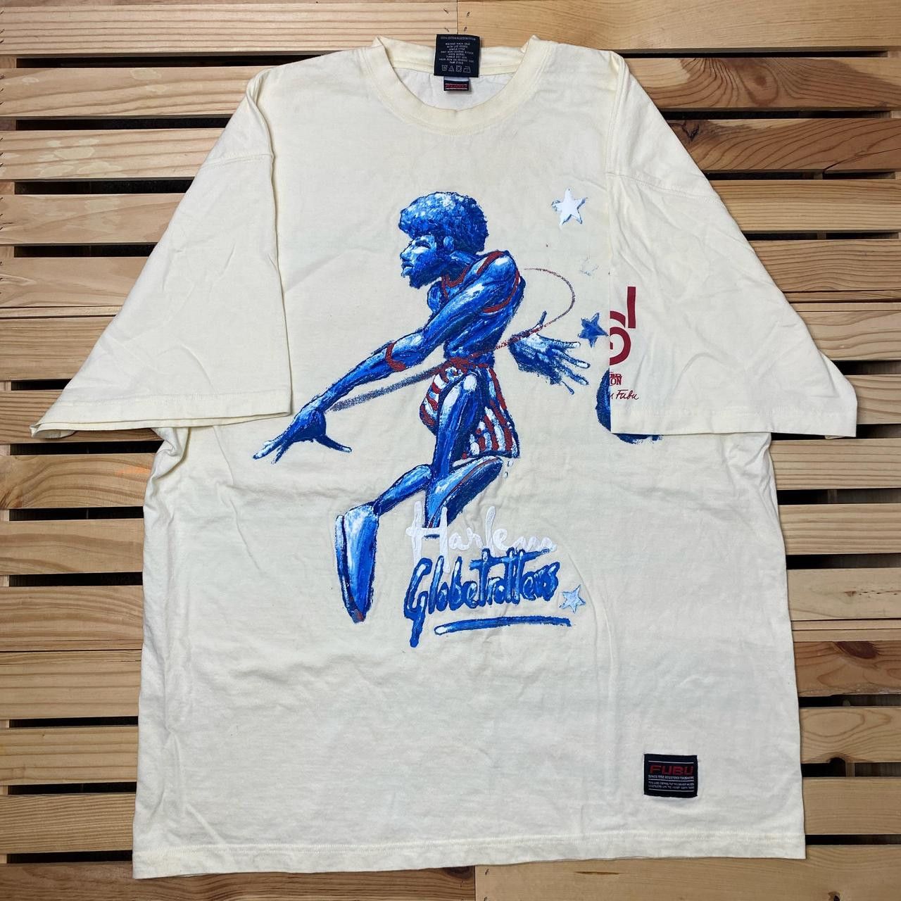 Fubu Vintage FUBU x Harlem Globetrotters Beige Tee Size XL Size US XL / EU 56 / 4 - 1 Thumbnail