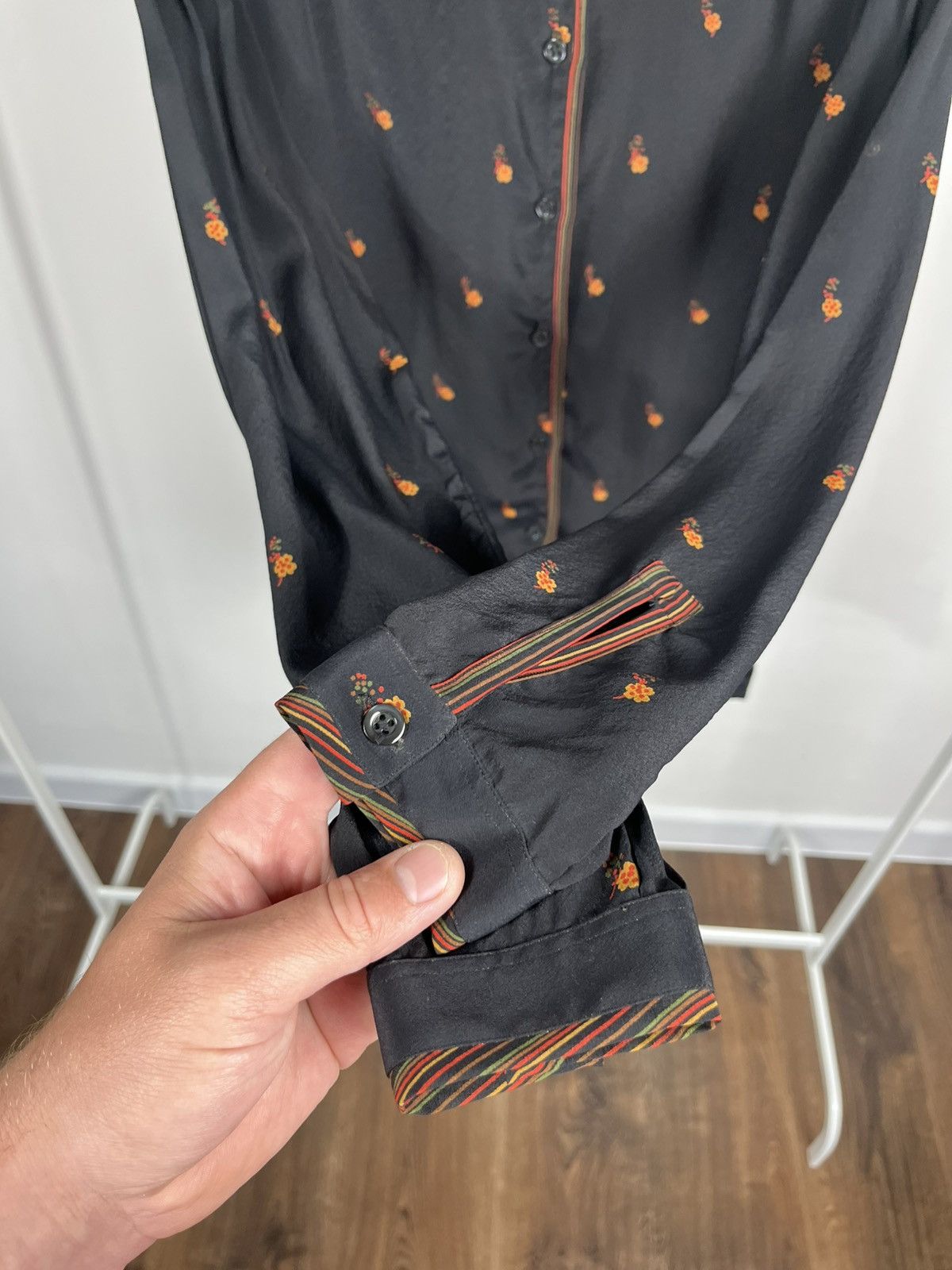 Vintage Vintage Franck Olivier Black Silk Blouse Floral Embroidery Size M / US 6-8 / IT 42-44 - 4 Thumbnail