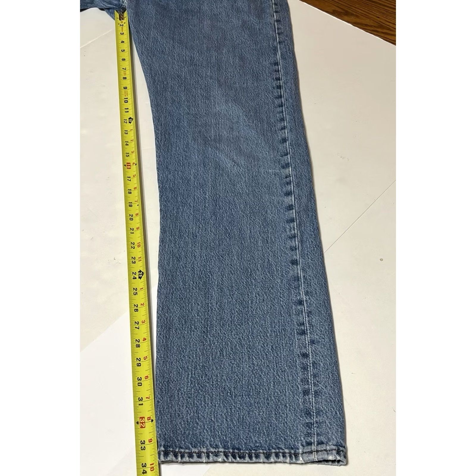 Levi's Levi's 501 Jeans Denim Medium Wash Blue Button-Fly 38x34 Regular Mens Pants Straight Size US 38 / EU 54 - 5 Thumbnail