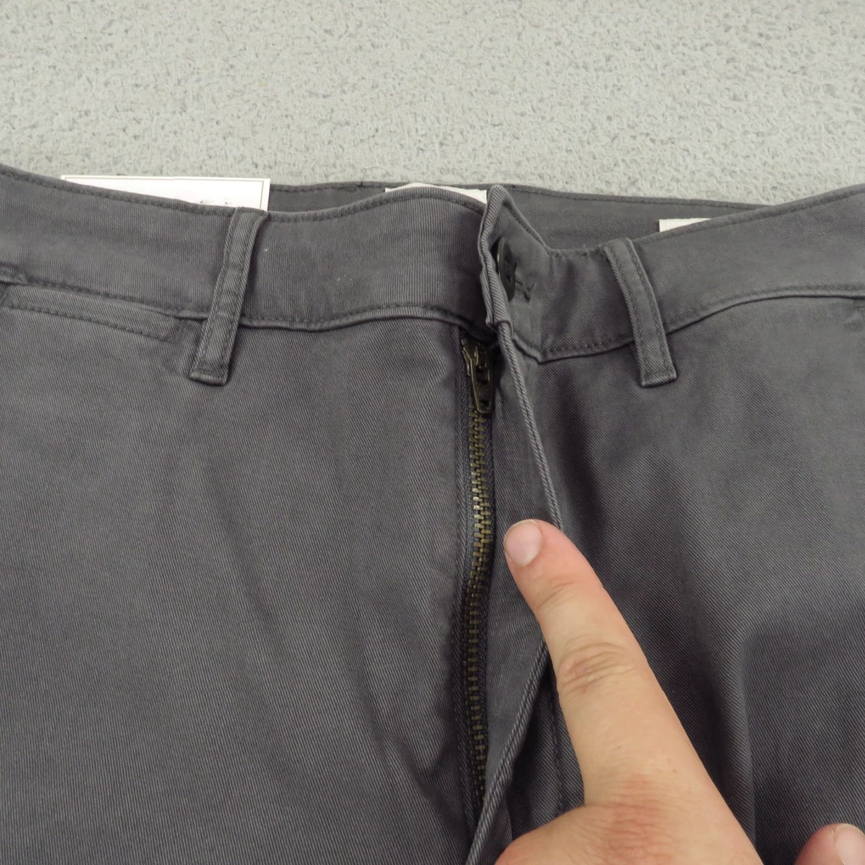 Flint And Tinder Flint And Tinder Pants Mens Slim Gray Twill Chinos Straight 29x32, 5-Pocket, Flat Front, Cotton Blend, Zip, Machine Washable, New With Tags, Huckberry Size US 29 - 7 Thumbnail