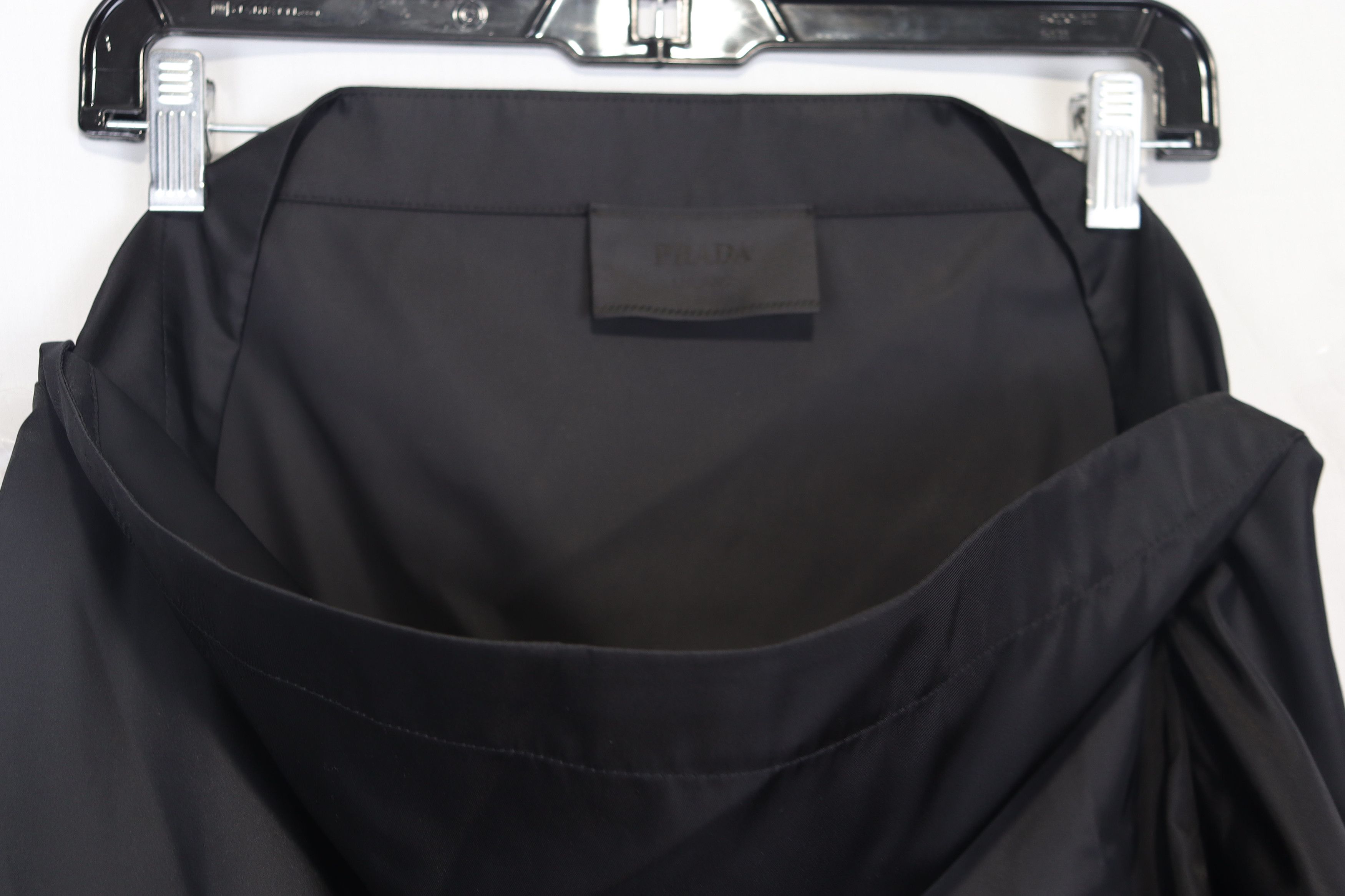 Prada o1rshd Re Nylon Triangle Logo Re-Nylon Blouson in Black Size US S / EU 44-46 / 1 - 18 Thumbnail
