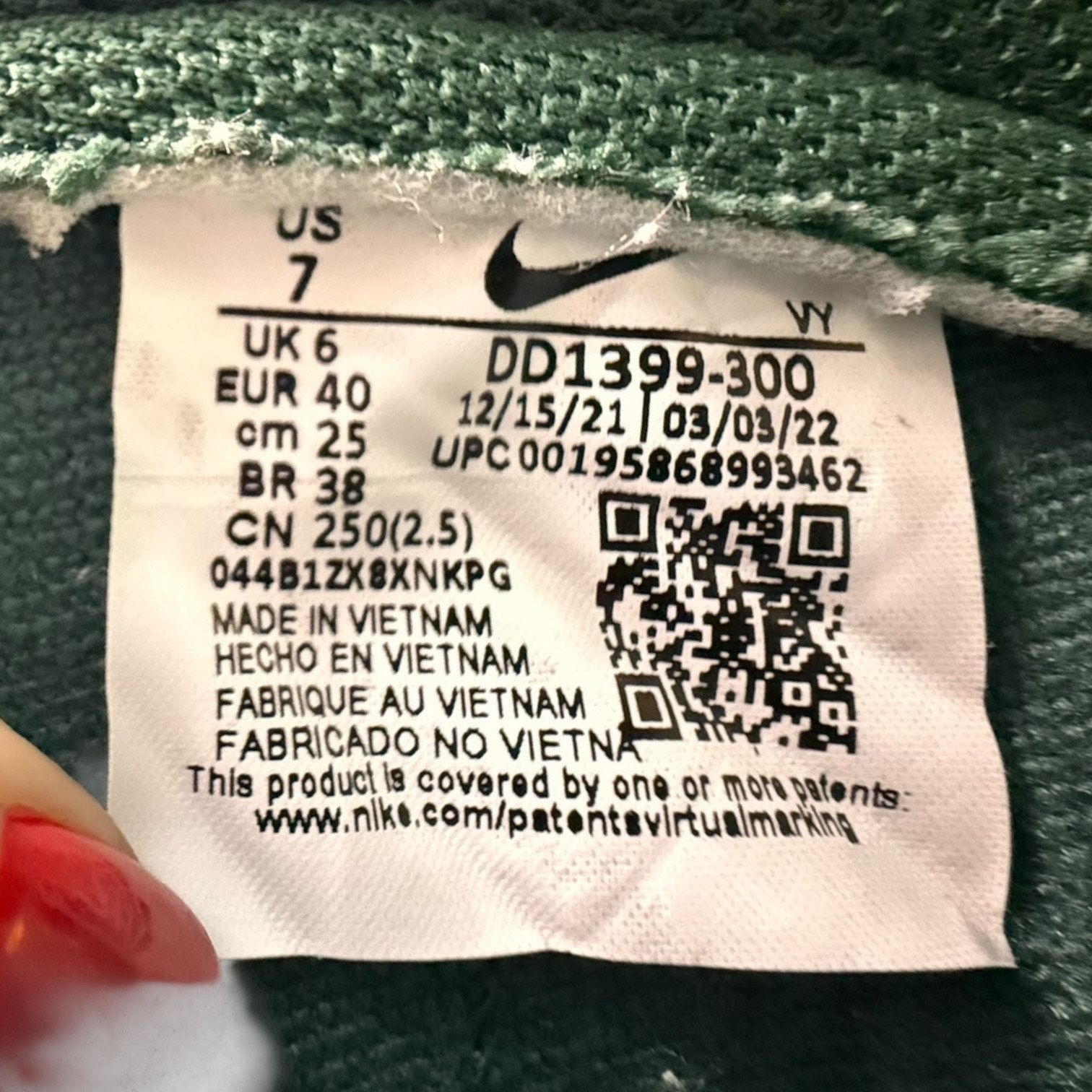 Nike Nike Dunk High Size 7 Australia Noble Green University Gold Size US 7 / EU 40 - 2 Thumbnail