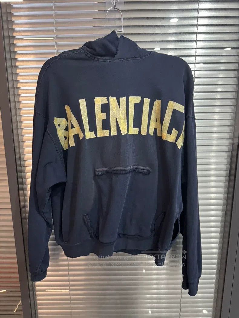 Balenciaga Balenciaga Logo letter printed casual loose fit hooded swe Size US XS / EU 42 / 0 - 1 Thumbnail