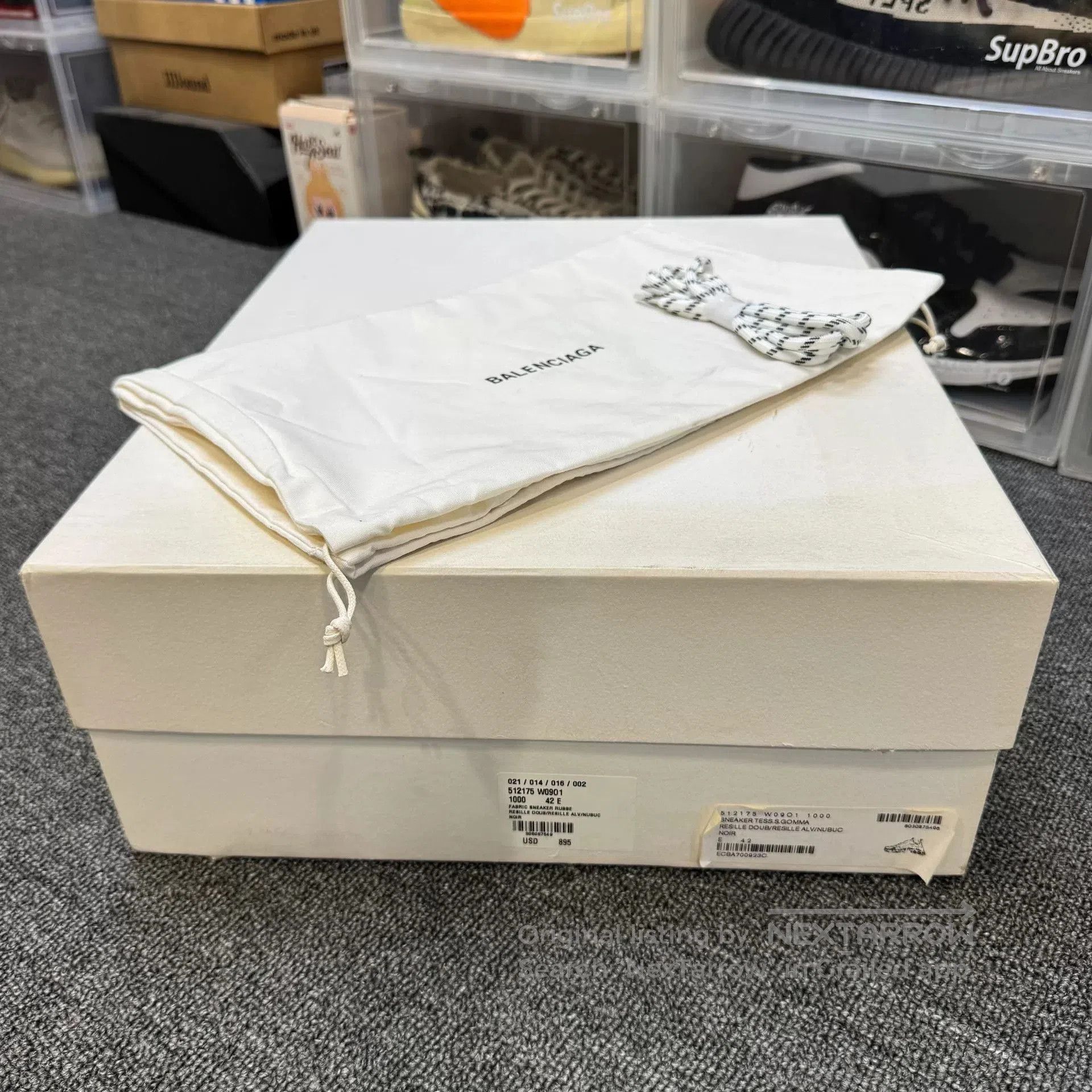 Balenciaga Balenciaga Triple S Black Red Sneakers. Size US 9 / EU 42 - 9 Thumbnail