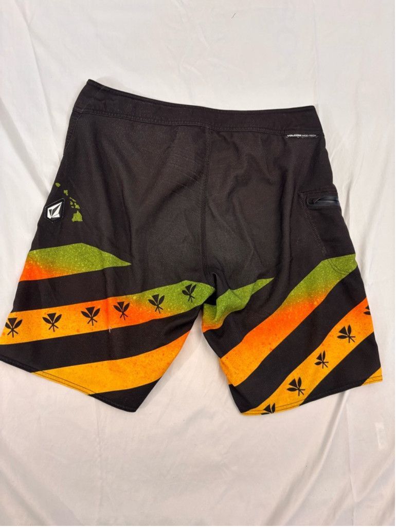 Volcom Men's Volcom Board Shorts Size 33 Black Orange Green Size US 33 - 12 Thumbnail