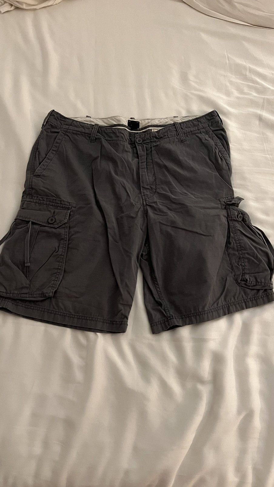 J.Crew J Crew cargo shorts Size US 40 / EU 56 - 1 Thumbnail