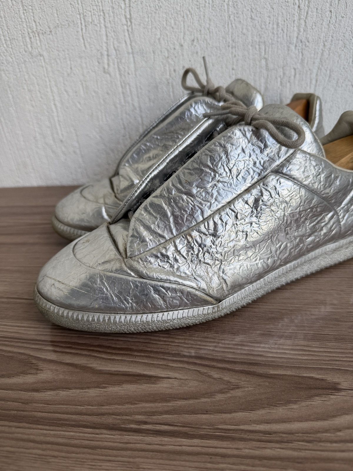 Maison Margiela crinkled metallic silver Future low Size US 11.5 / EU 44-45 - 2 Thumbnail