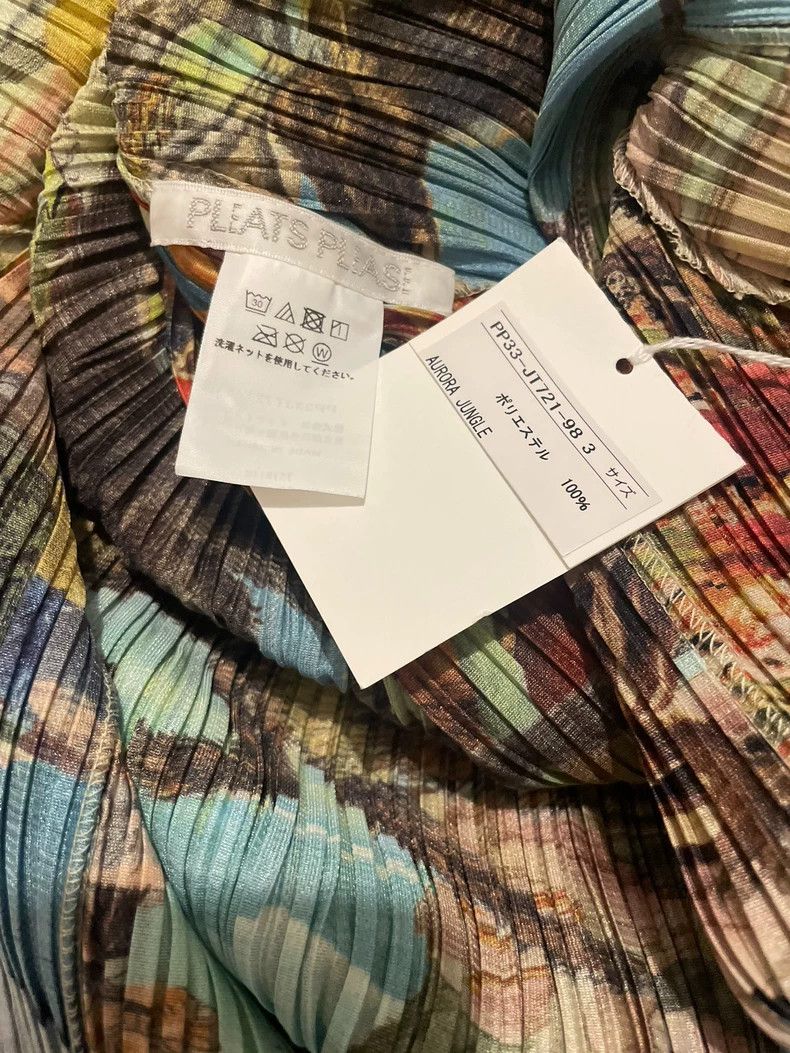 Issey Miyake Issey Miyake Pleated printed top Size L / US 10 / IT 46 - 4 Thumbnail