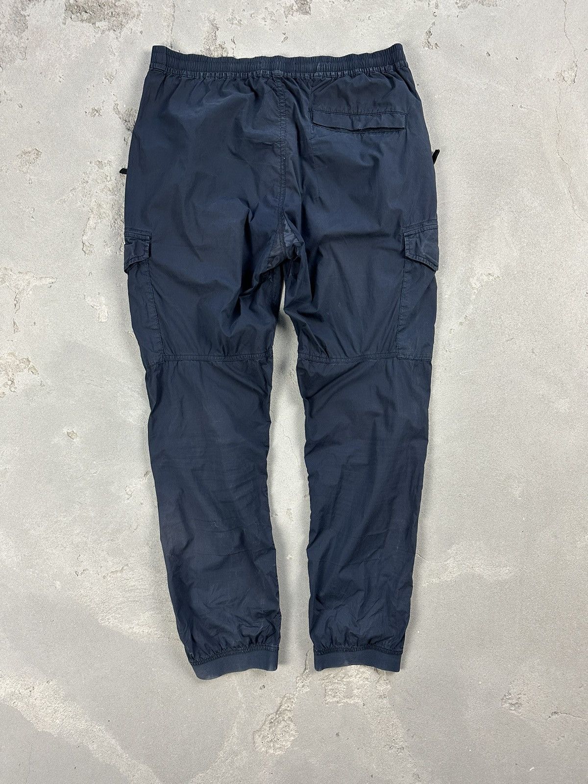 Stone Island STONE ISLAND LIGHTWEIGHT CARGO PANTS Size US 33 - 3 Thumbnail