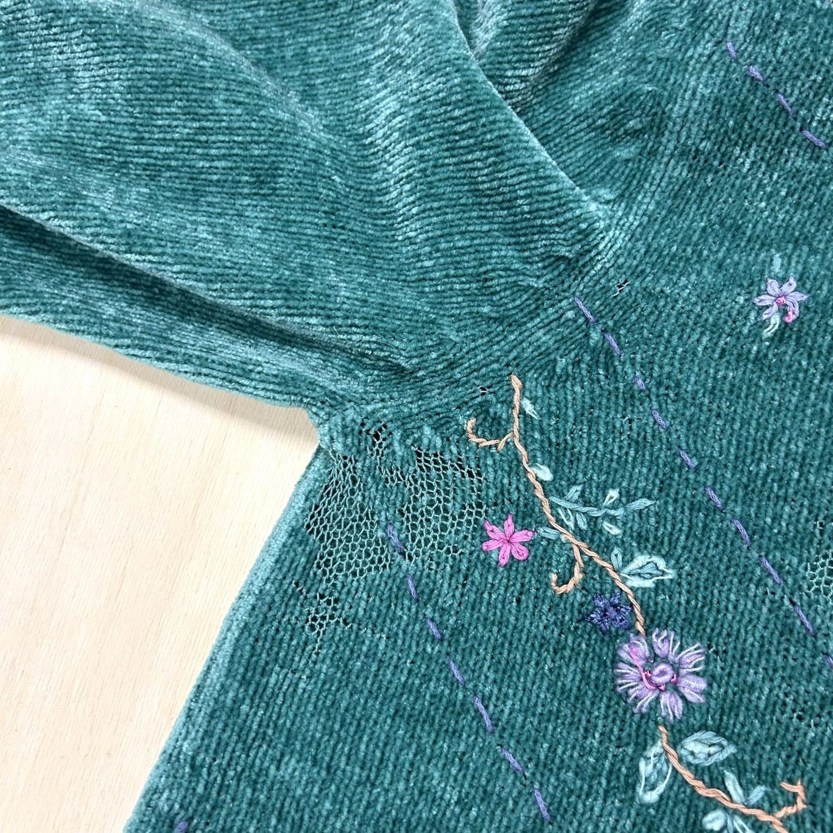 Vintage VINTAGE Alfred Dunner Sweater Womens Large Green Mock Neck Floral Embroidered Size L / US 10 / IT 46 - 6 Thumbnail