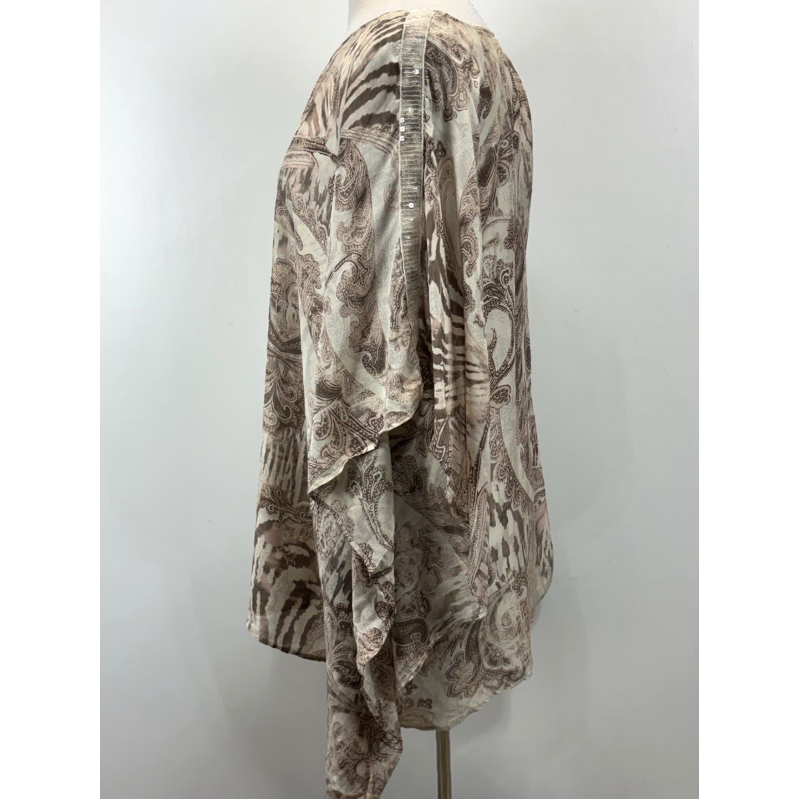 Vintage VINTAGE Chicos Tunic Shirt Kaftan Style Silk Blend Boat Neck L/XL Beige Swirl Pattern Women Size L / US 10 / IT 46 - 2 Thumbnail
