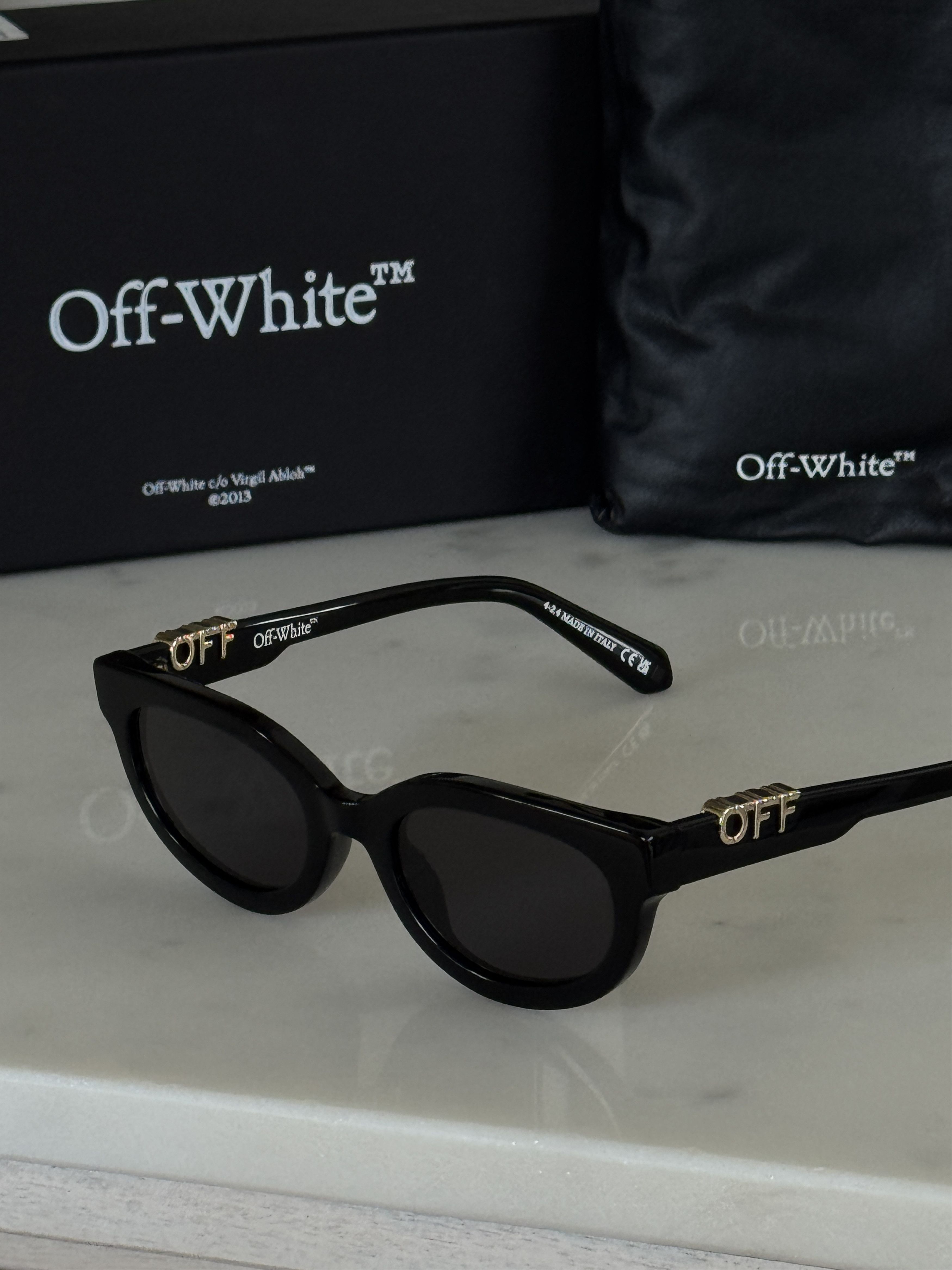 Off-White Off-White SPARKS Women Sunglasses OERI13D 1007 NEW AUTHENTIC Size ONE SIZE - 11 Thumbnail