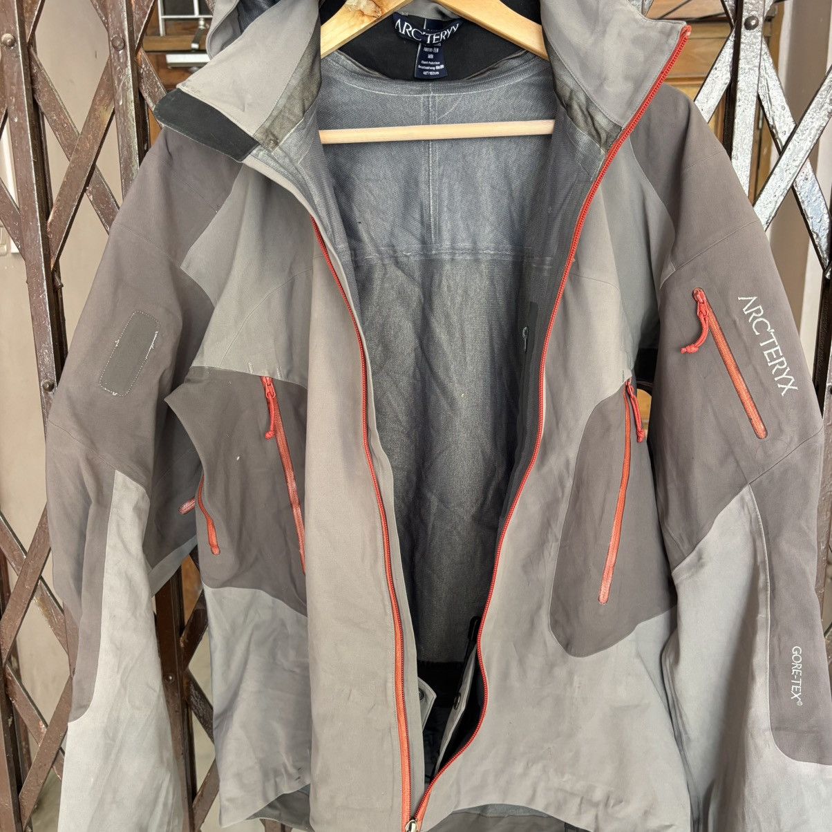 Arc'teryx Vintage Arcteryx Stingray GTX ‘Gunmetal’ Jacket Size US M / EU 48-50 / 2 - 8 Thumbnail
